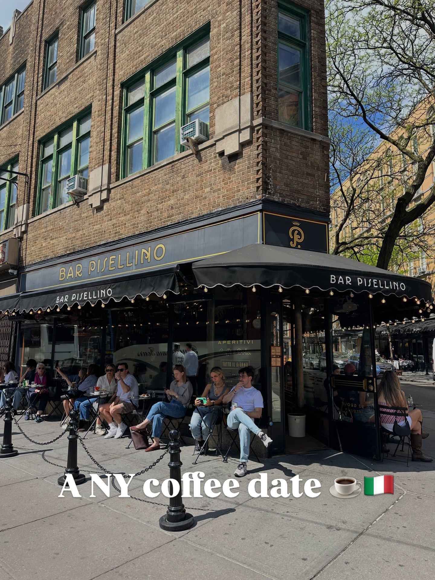 Good morning, NY ☕️ make it Italian 🇮🇹

The cutest Italian coffee bar with old world charm and the sweetest people 
📍 @barpisellino 

#coffeebar #italiancoffee #italianstyle #nyc #nyccoffee
