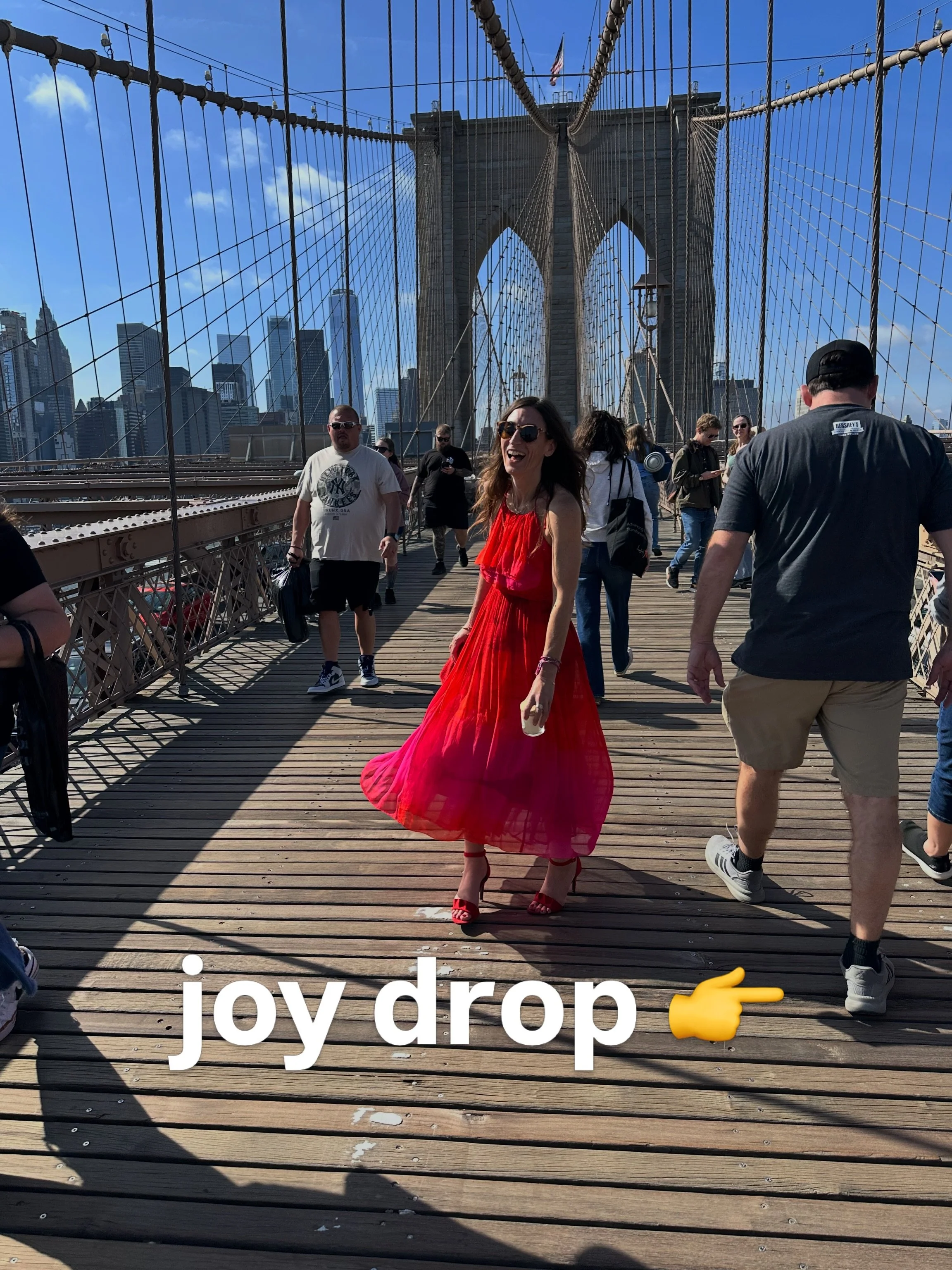 So much joy from the Big Apple to the Big Easy this month ❤️ and so happy to spend so much time with new and old friends 

What&rsquo;s one thing that brought you joy this month? 👇

#joy #spreadjoy #findjoy #friends #nyc