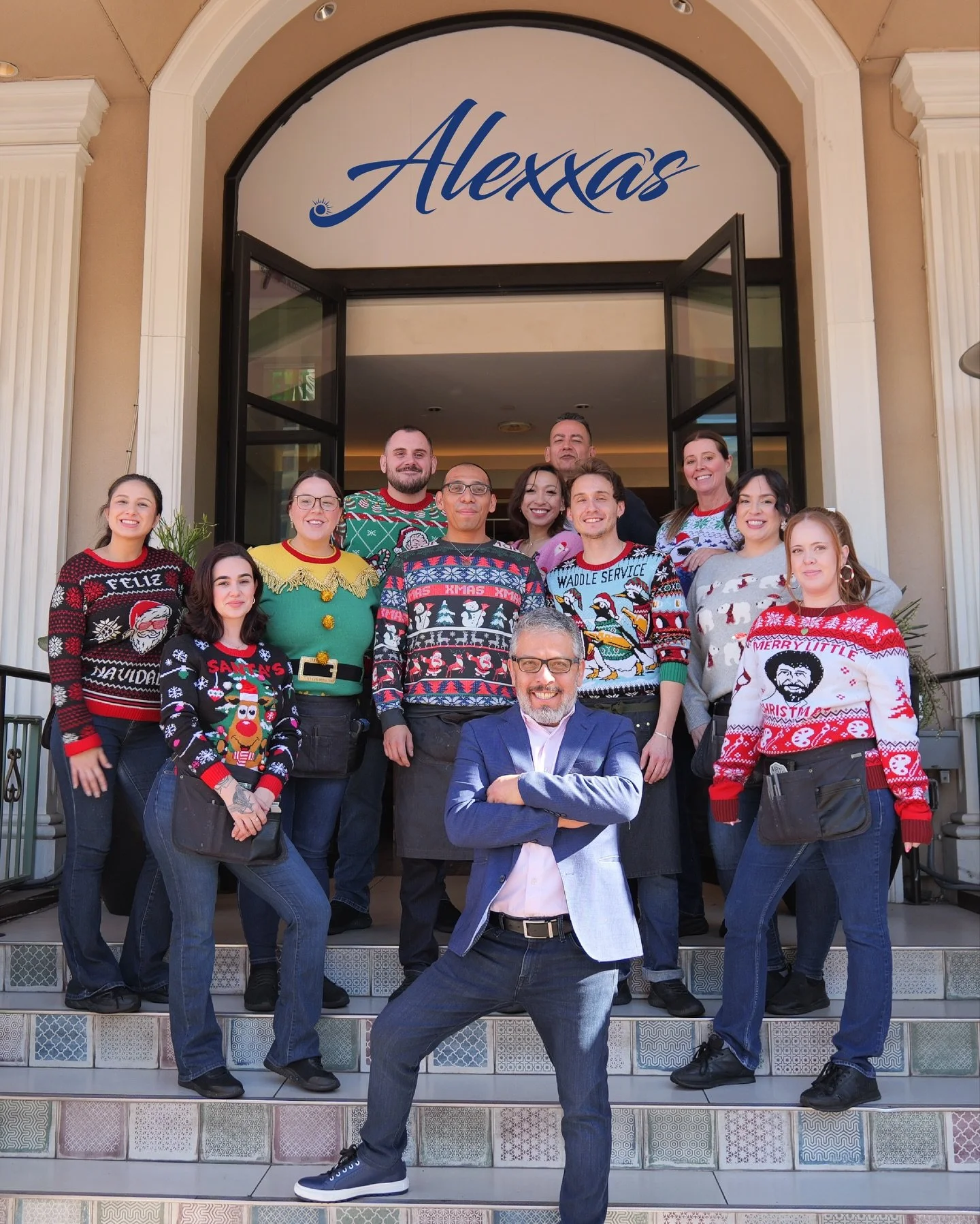 Deck the halls&hellip; and your brunch plate 🥂🥞 

Our annual Ugly Sweater Brunch Party is THIS Friday! Join us  for seasonal brunch specials and curated live music🎄