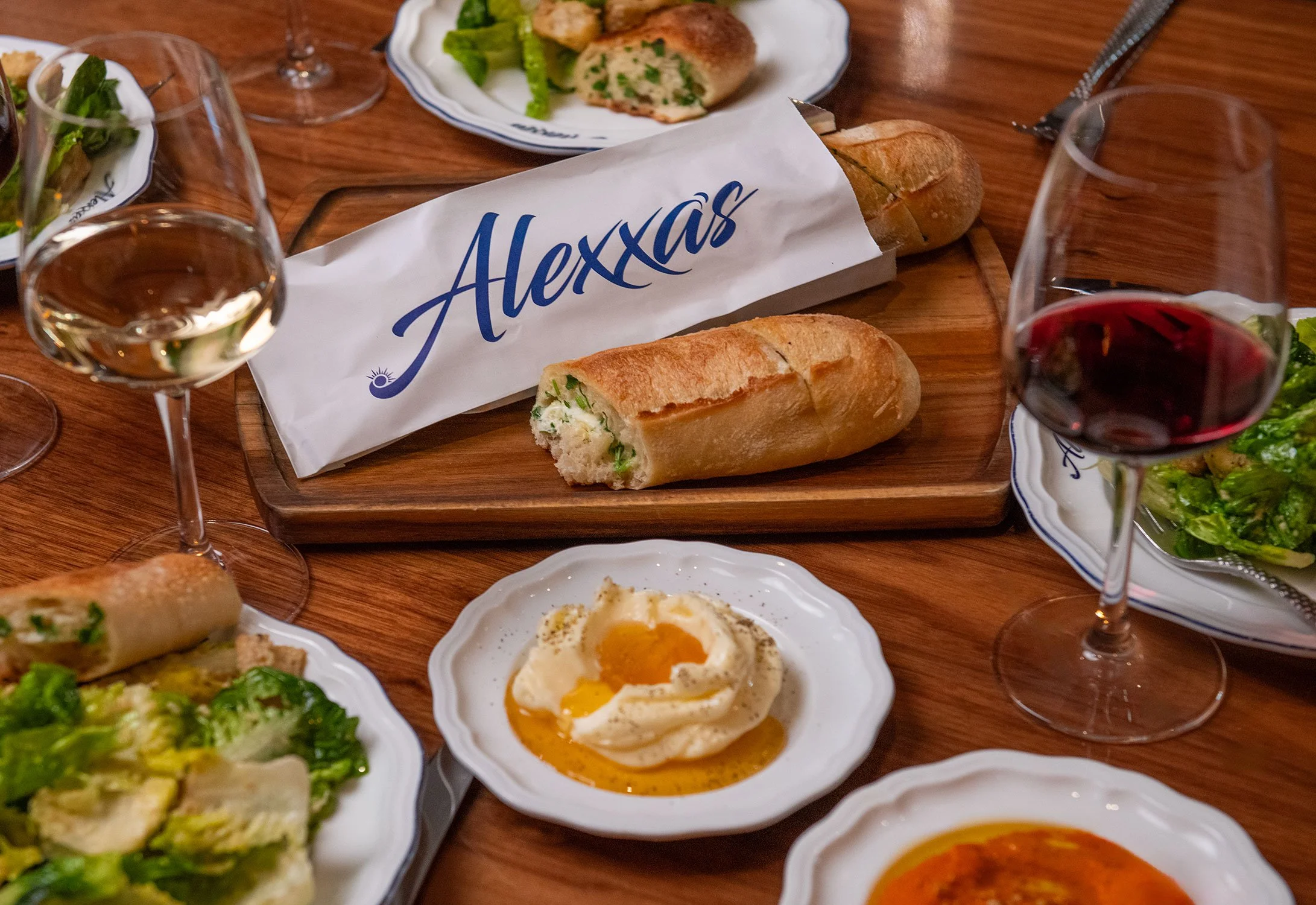 Alexxas_Dinner_1Web.jpg