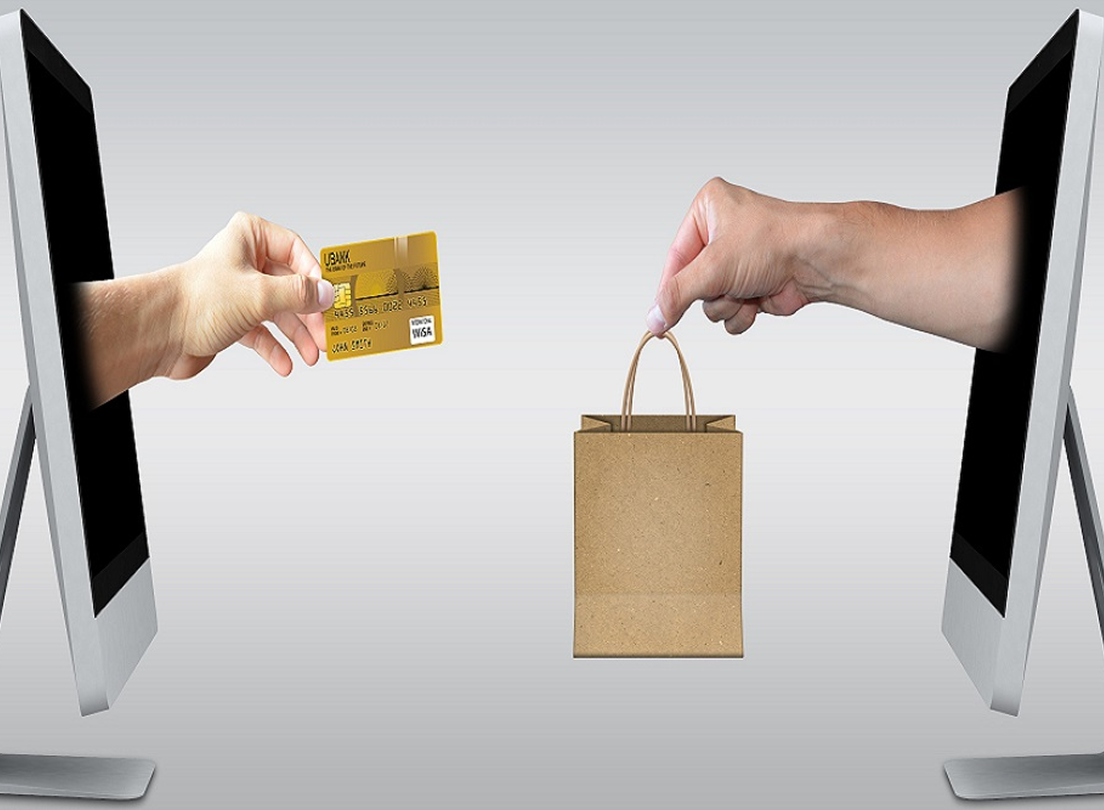 Amazon, FNAC, Leboncoin : la bataille invisible pour les rayons en ligne
