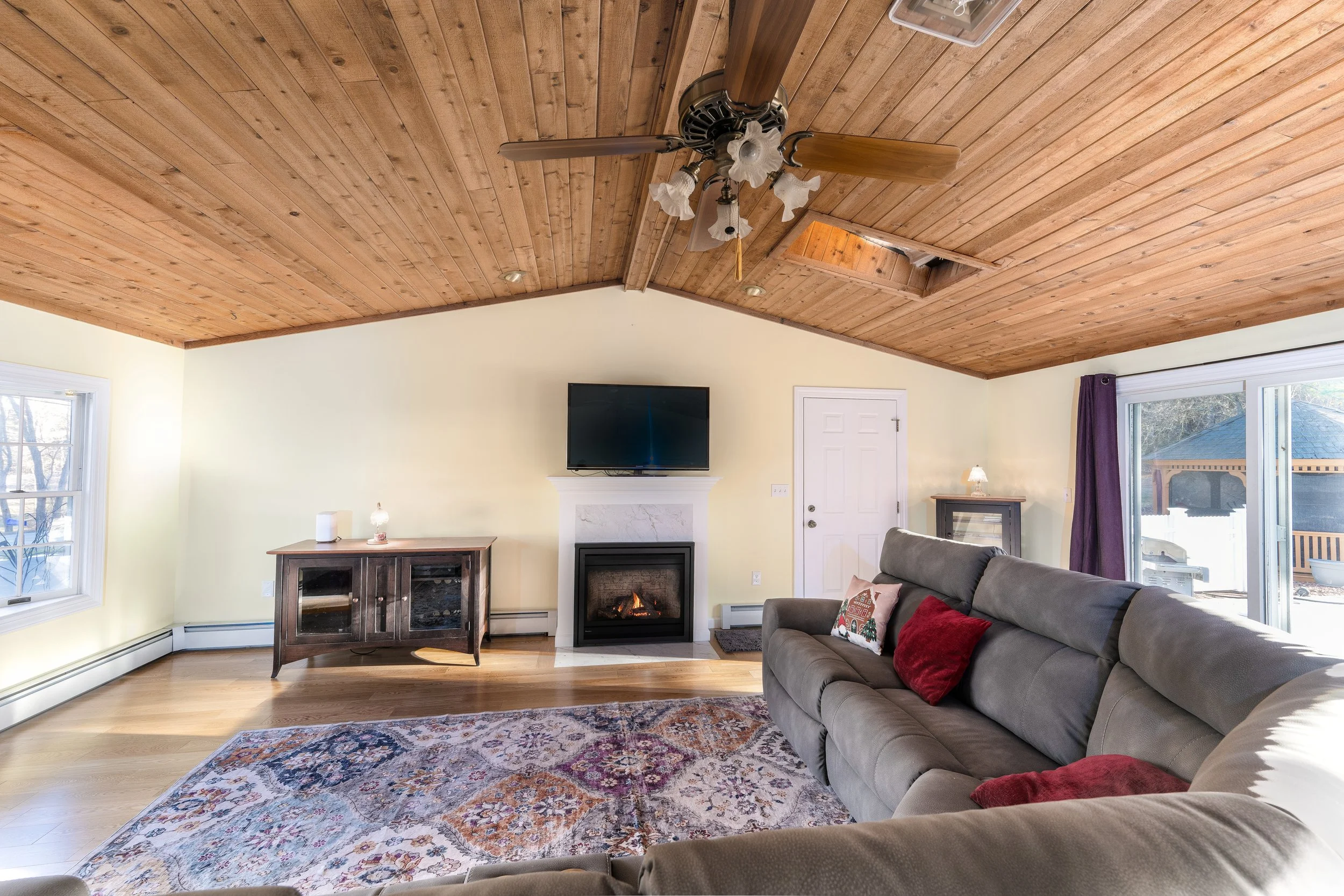 real estate photo family room with fireplace