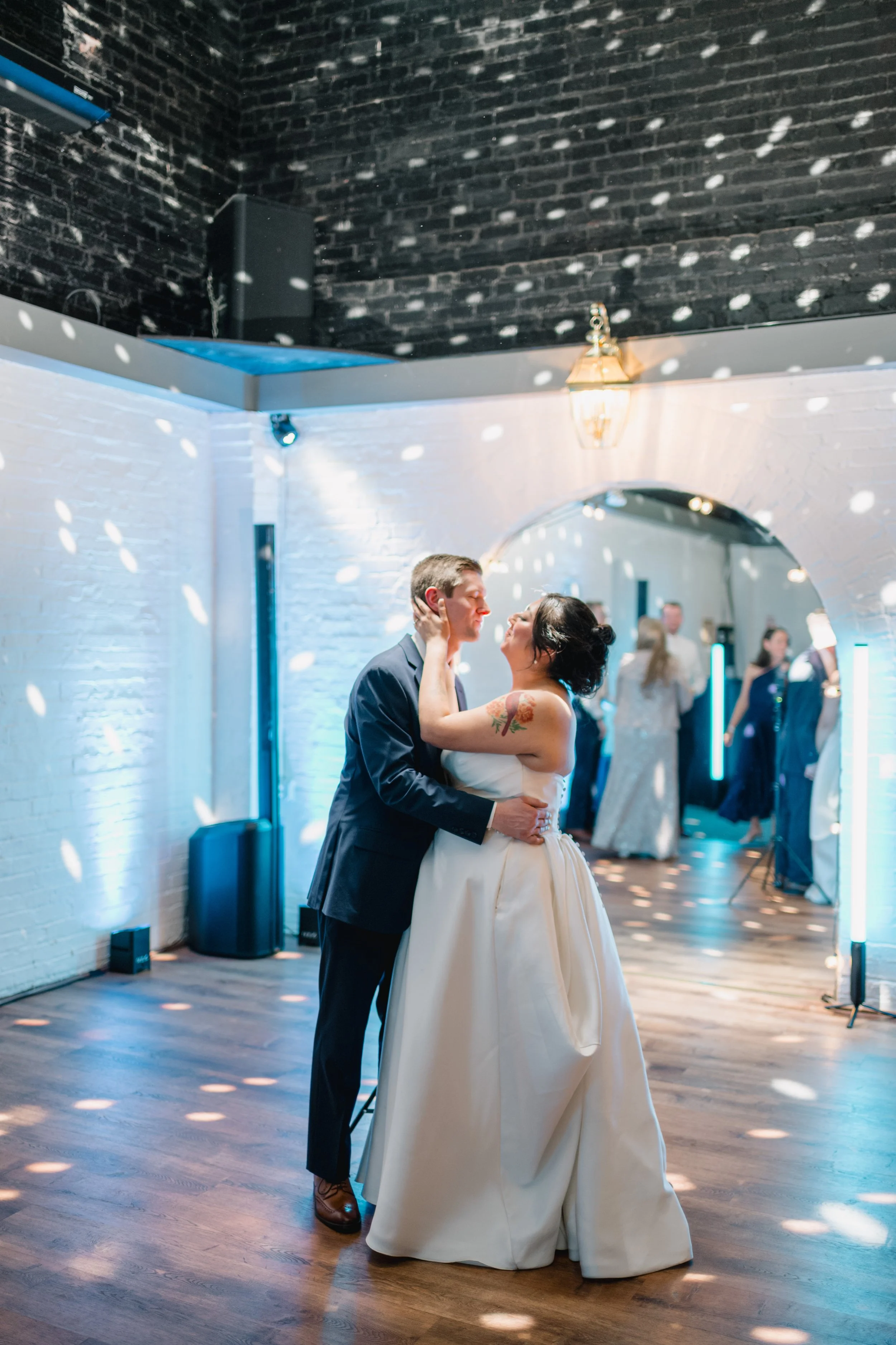 Wedding reception at Brock's Riverside Grill in Fredericksburg, VA