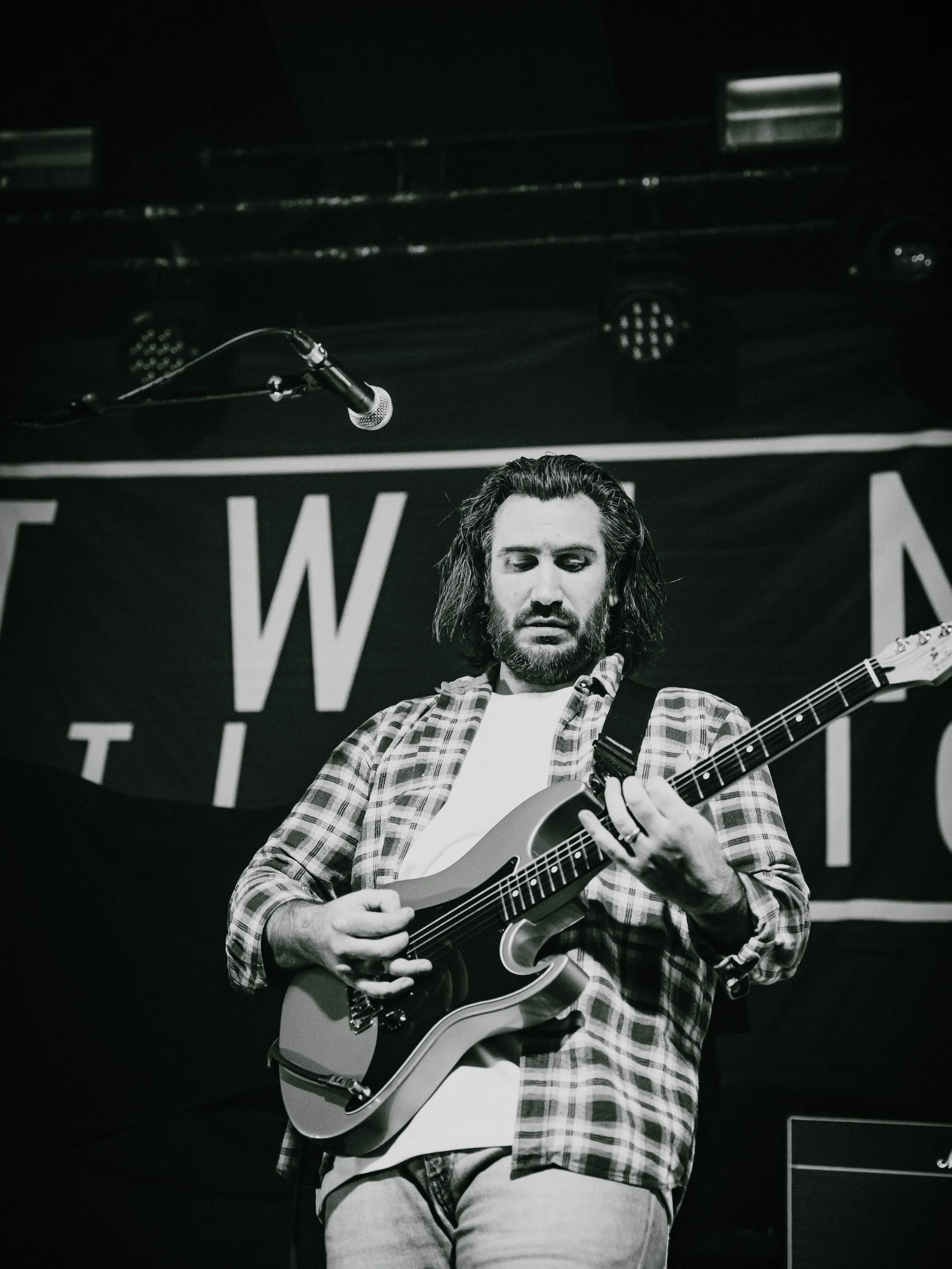 TwinAtlantic-Barrowlands-04.12.25-CallumGibbs-23.jpg