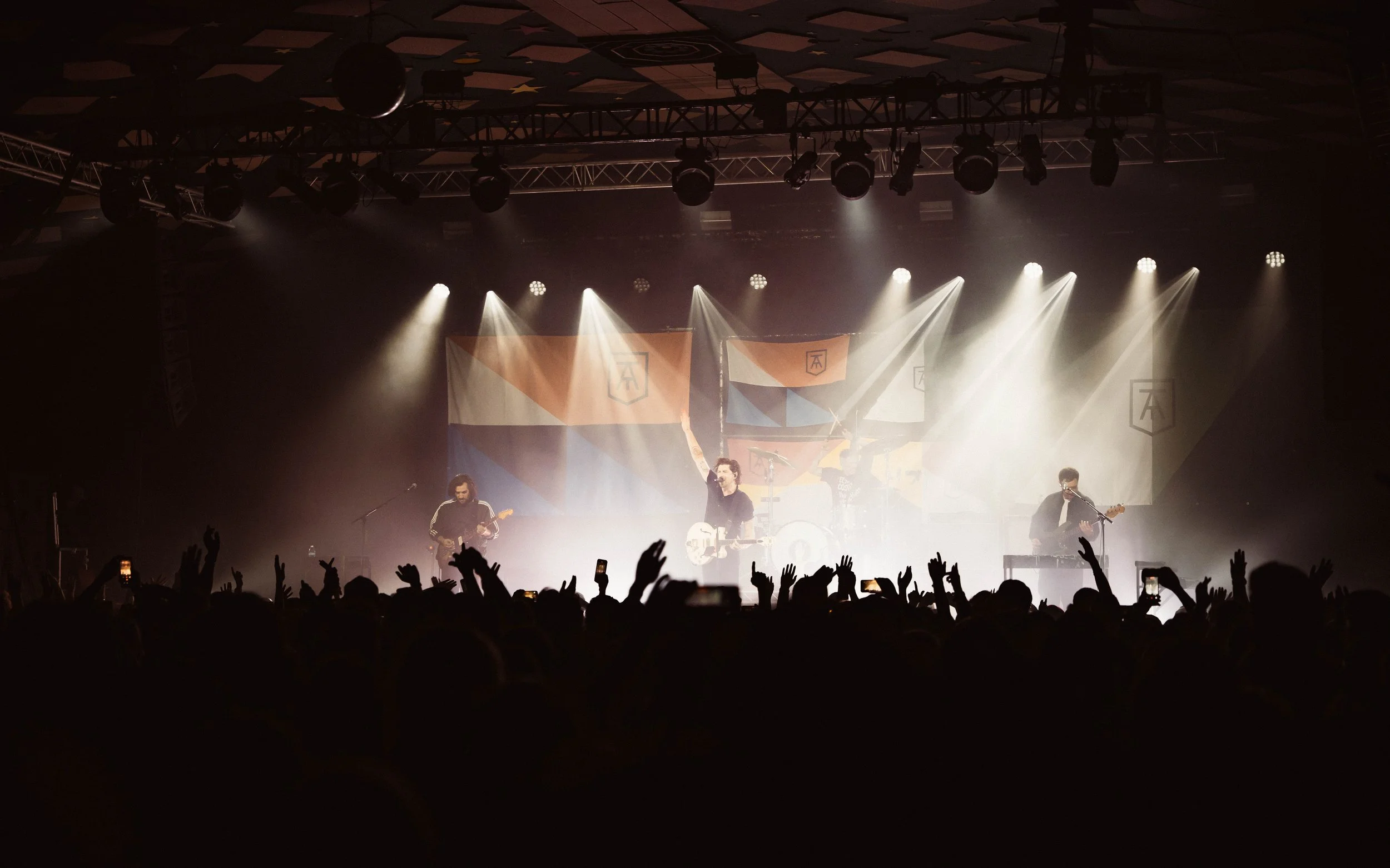 TwinAtlantic-Barrowlands-04.12.25-CallumGibbs-62.jpg