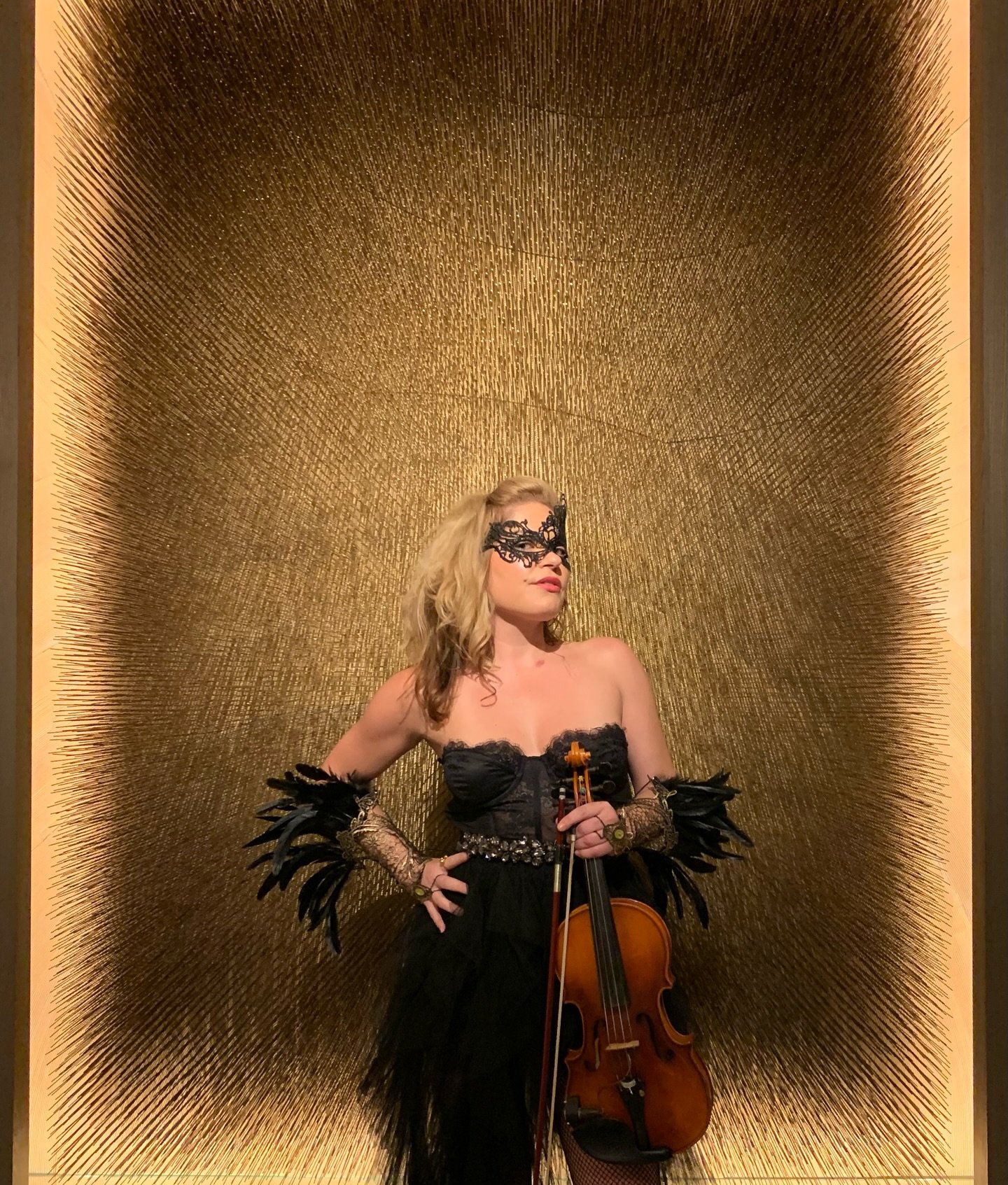 Masquerade Magic ✨
An Eyes Wide Shut–themed private event filled with elegance, energy, and immersive live strings.
From dancing with guests to dramatic entrances, Suncoast Artists brings the fantasy to life — and the soundtrack to match