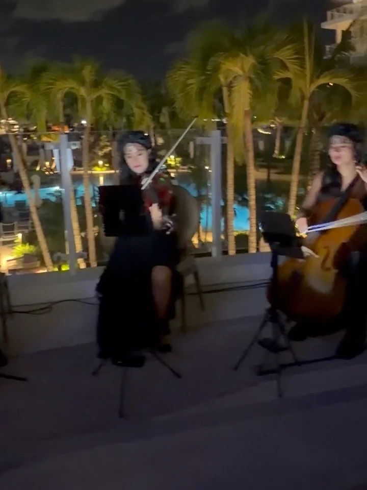 Halloween with @miamivicestrings ! 👻🎻Our creepy set list included everything from classic spooky themes to @cellobat haunting arrangement of Lady Gaga&rsquo;s &ldquo;Garden of Eden.&rdquo; 🖤