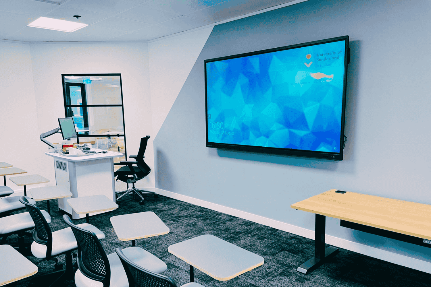 sunderland uni london canary wharf 05.png