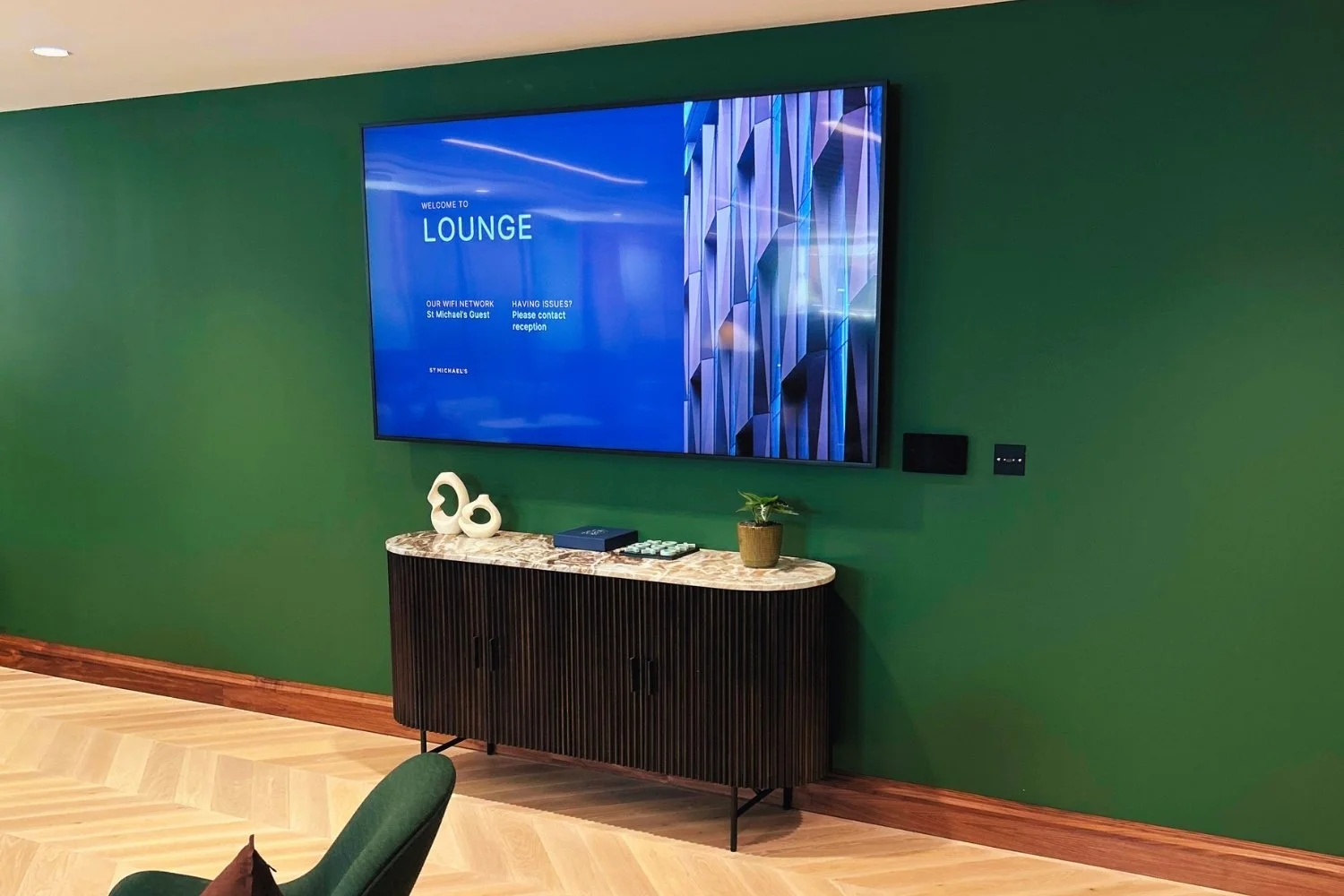 stm lounge 3.jpg