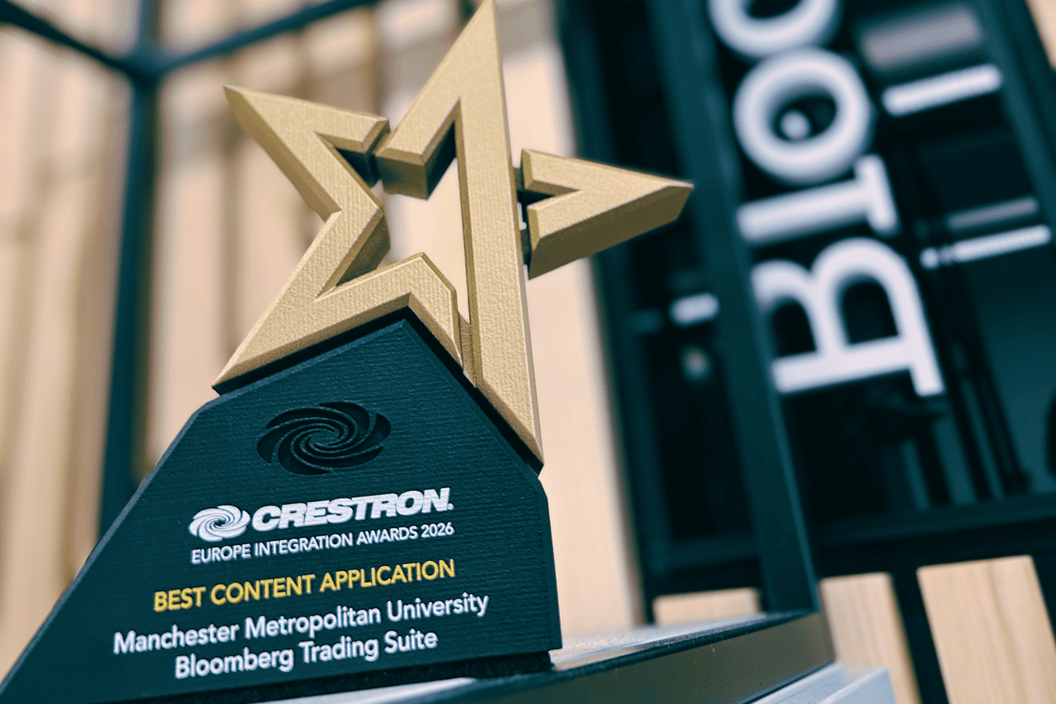 Crestron Award Bloomberg - MMU pics (11).png