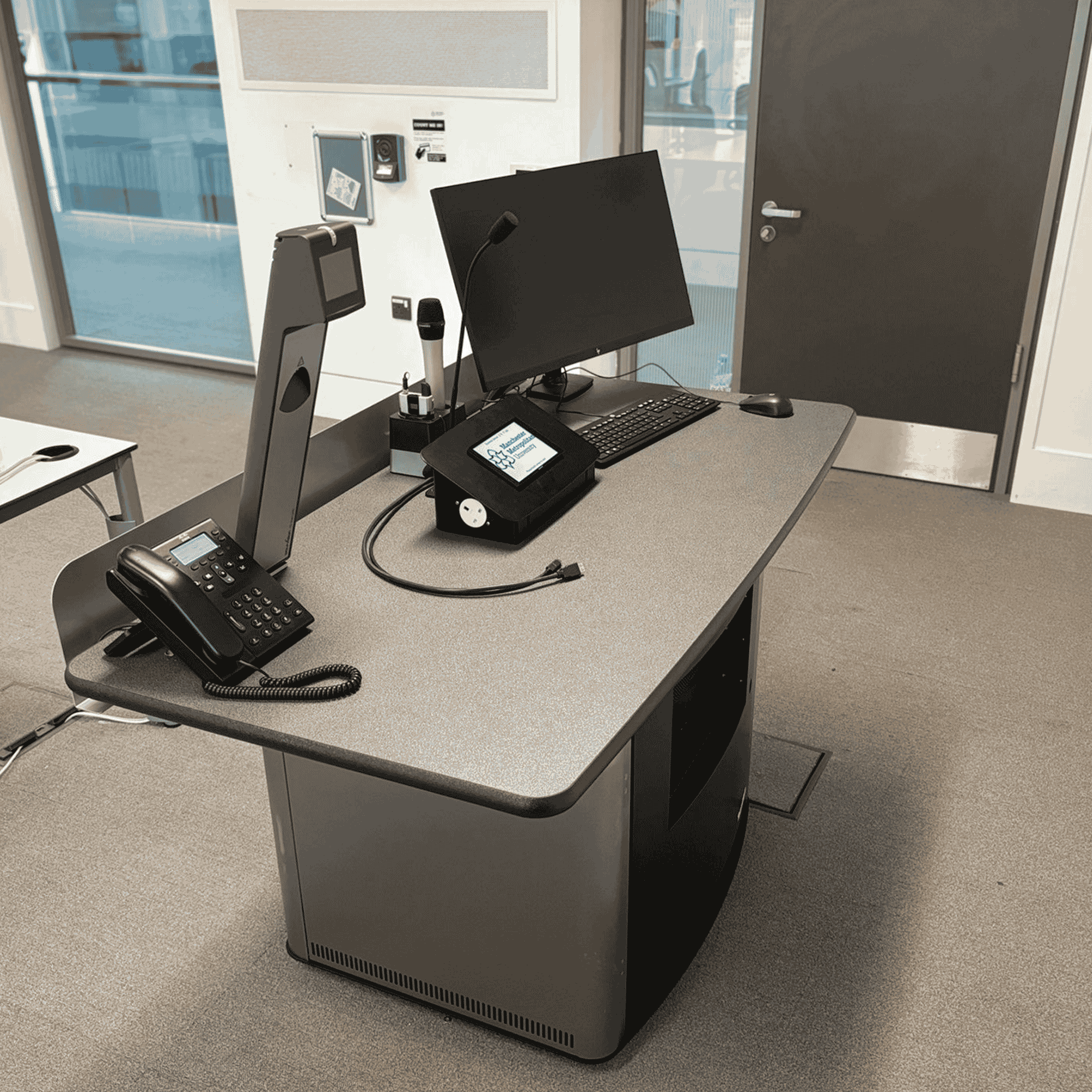 MMUBS MMU Business School IT Lab upgrade 01.png