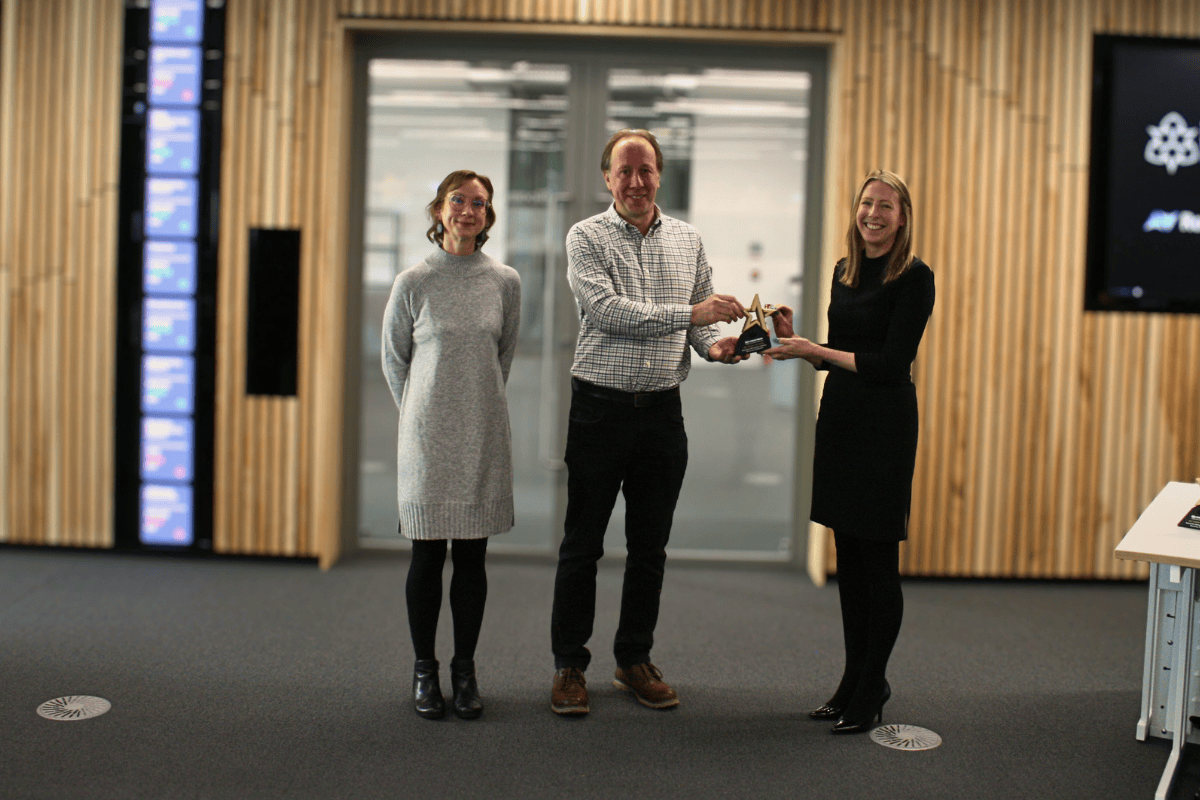  Cara Cartwright, Dan Hall &amp; Hannah Holmes 