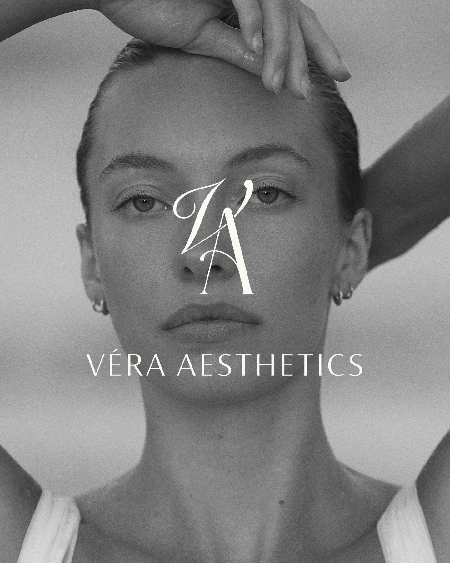 V&eacute;ra Aesthetics ☁️

Where simplicity meets elegance.

Branding designed to flow through every touchpoint.

#branding #femalebrand #beautylogo #elegantbranding