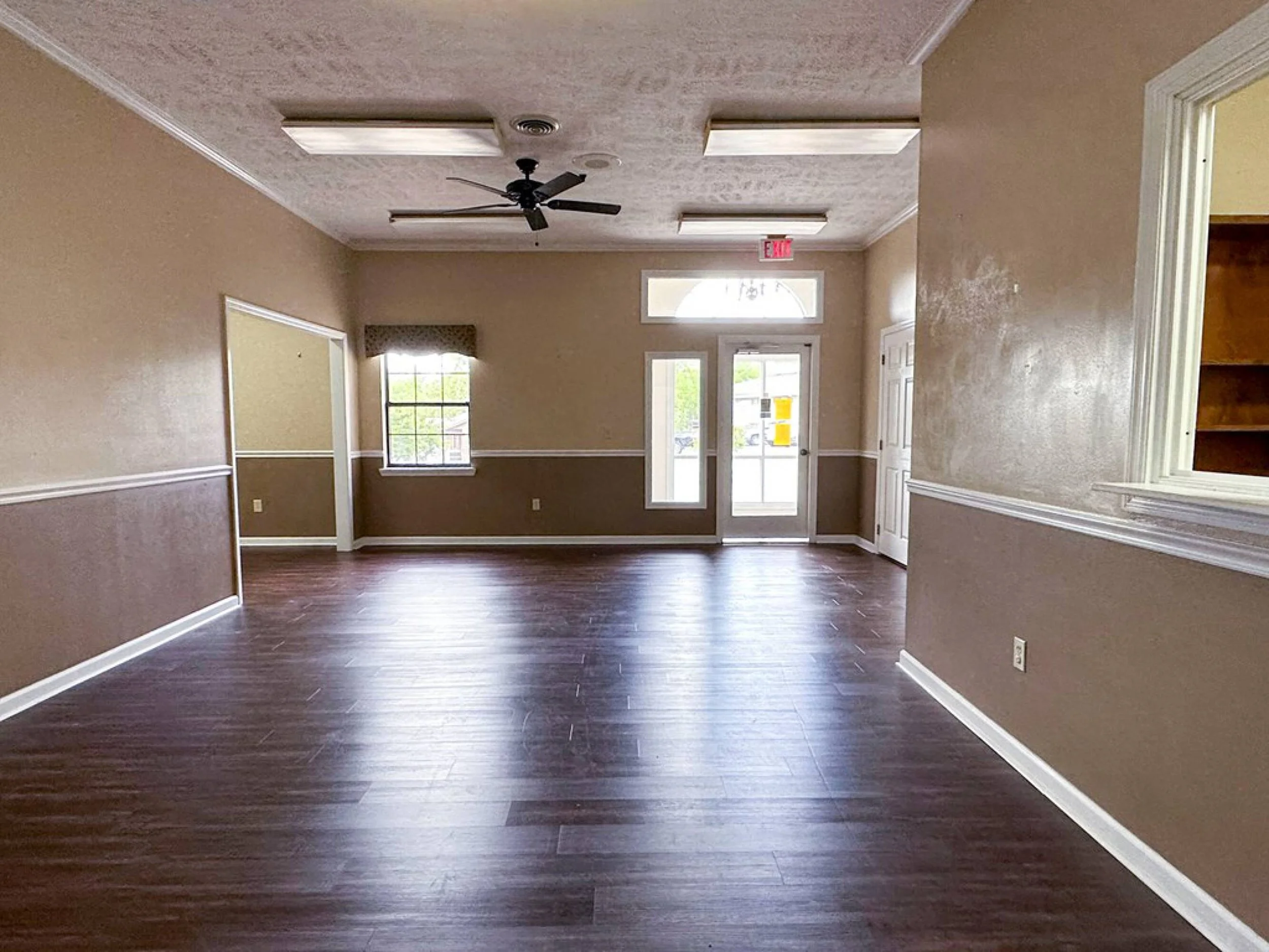 Lobby - 2.jpg