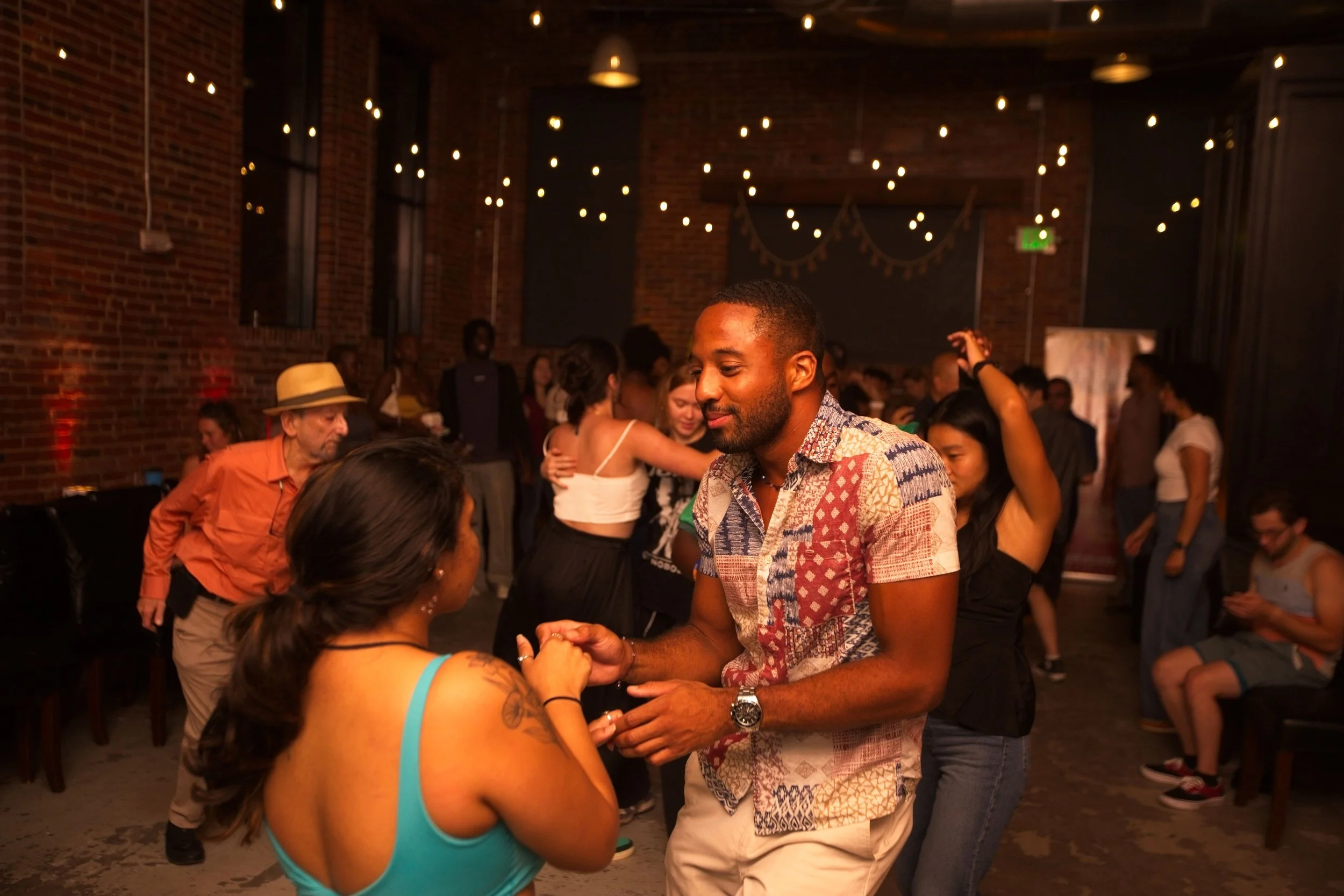 10 Couple Dancing.jpg