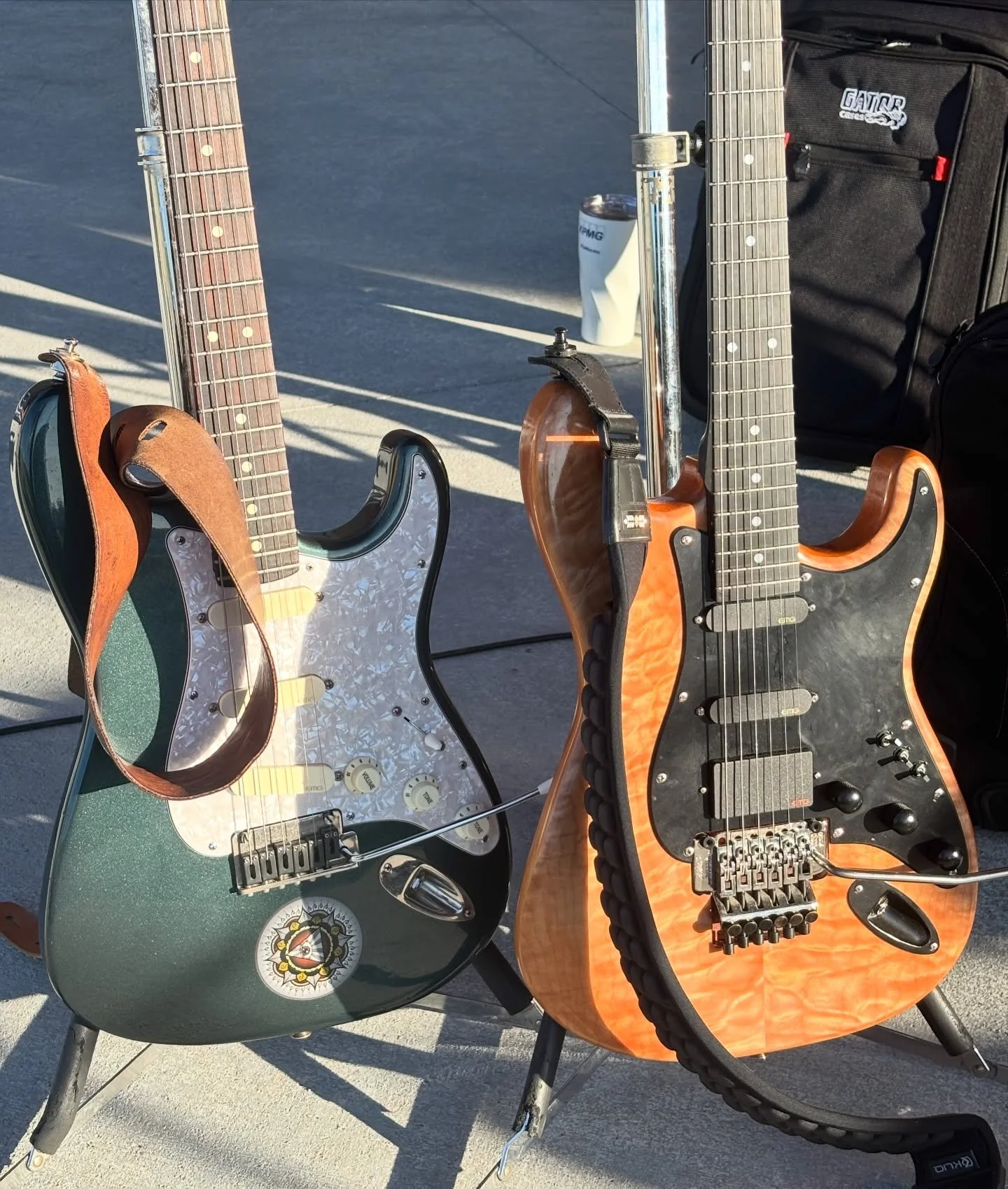 @shakedown_street_band on in 30 min 🗣️ come get a drink and a seat 🍻
