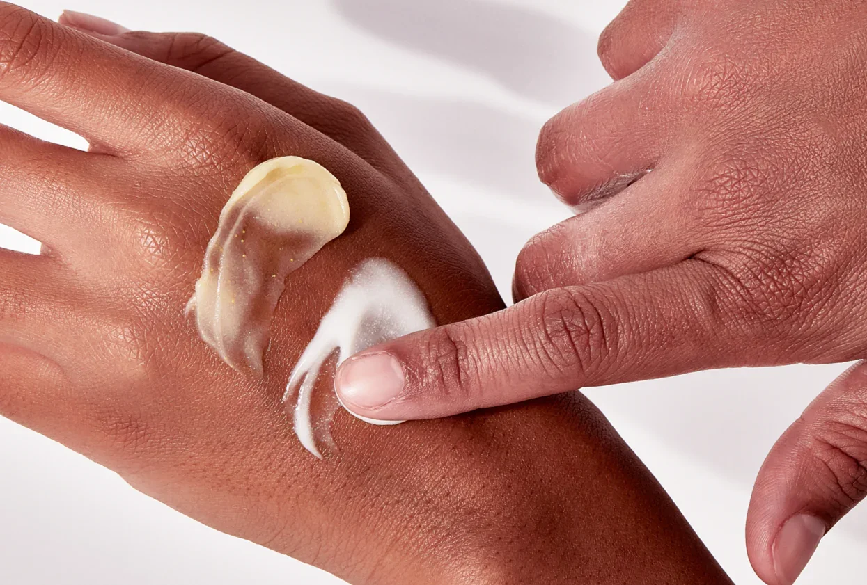 The Benefits of a Retexturising Body Complex for Smoother, Healthier Skin