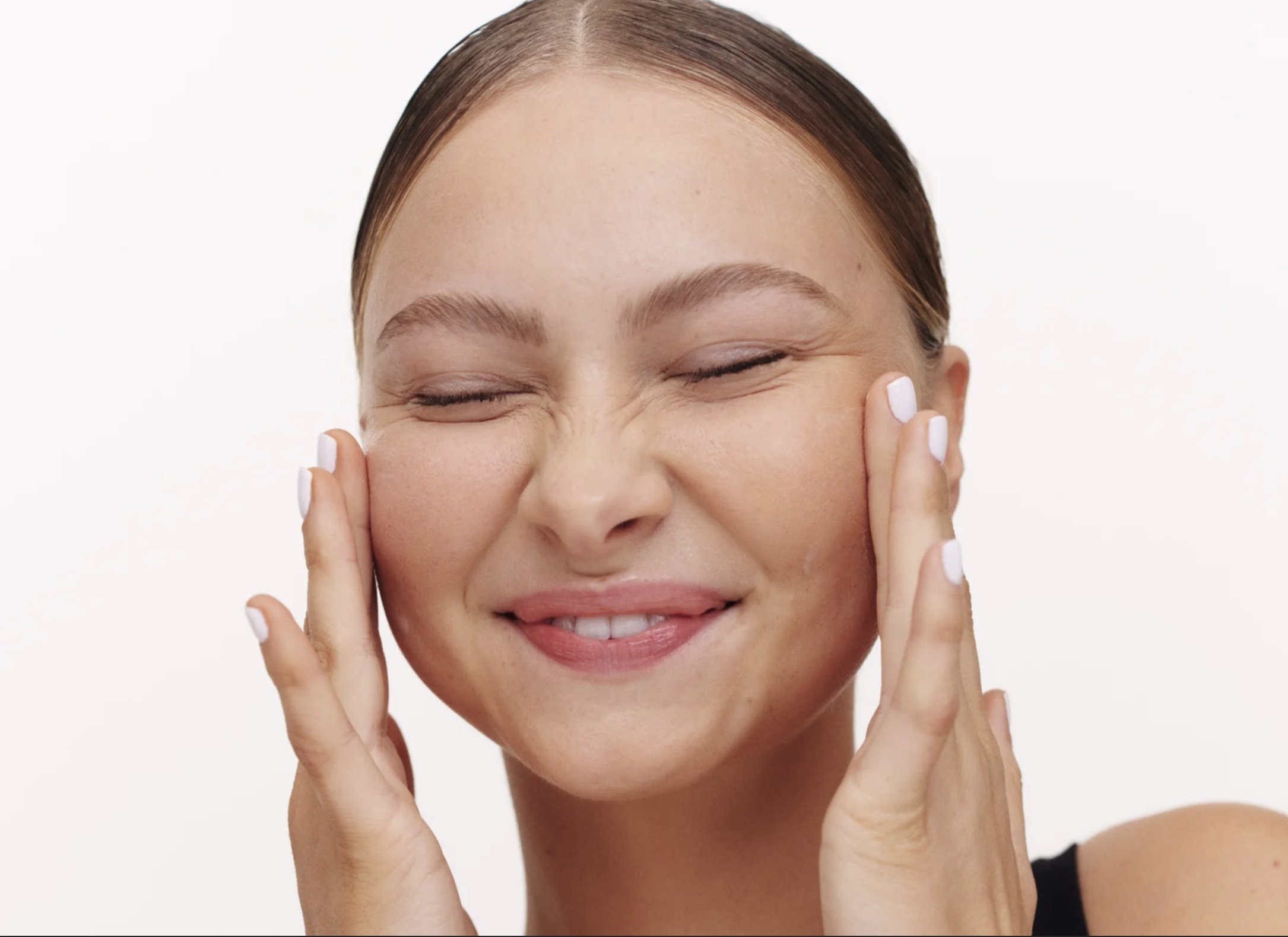 The Australian Glow vs. The Elements: Protecting Skin from Humidity and Heat