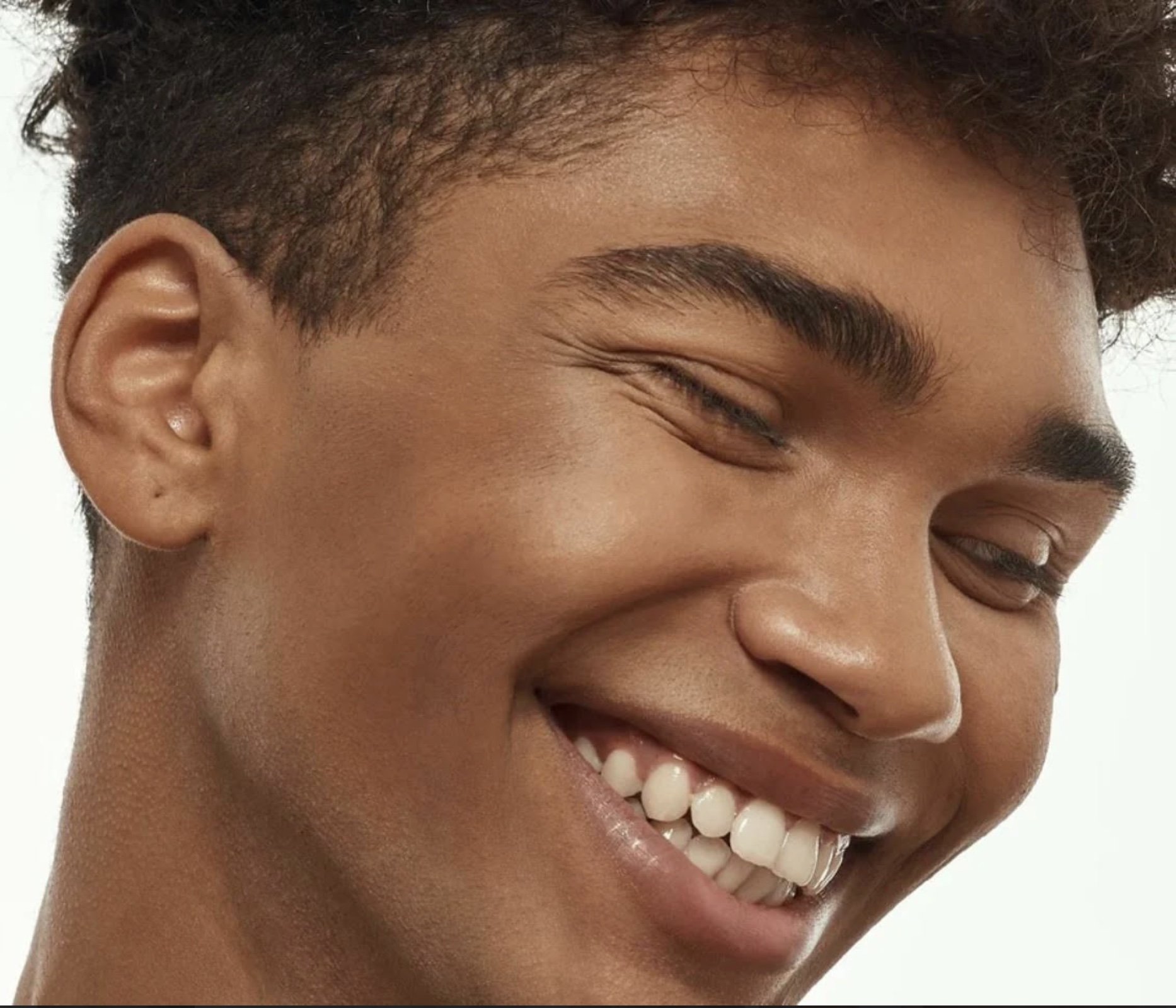 Ingredient Deep Dive: Why Niacinamide is the Unsung Hero of Skincare