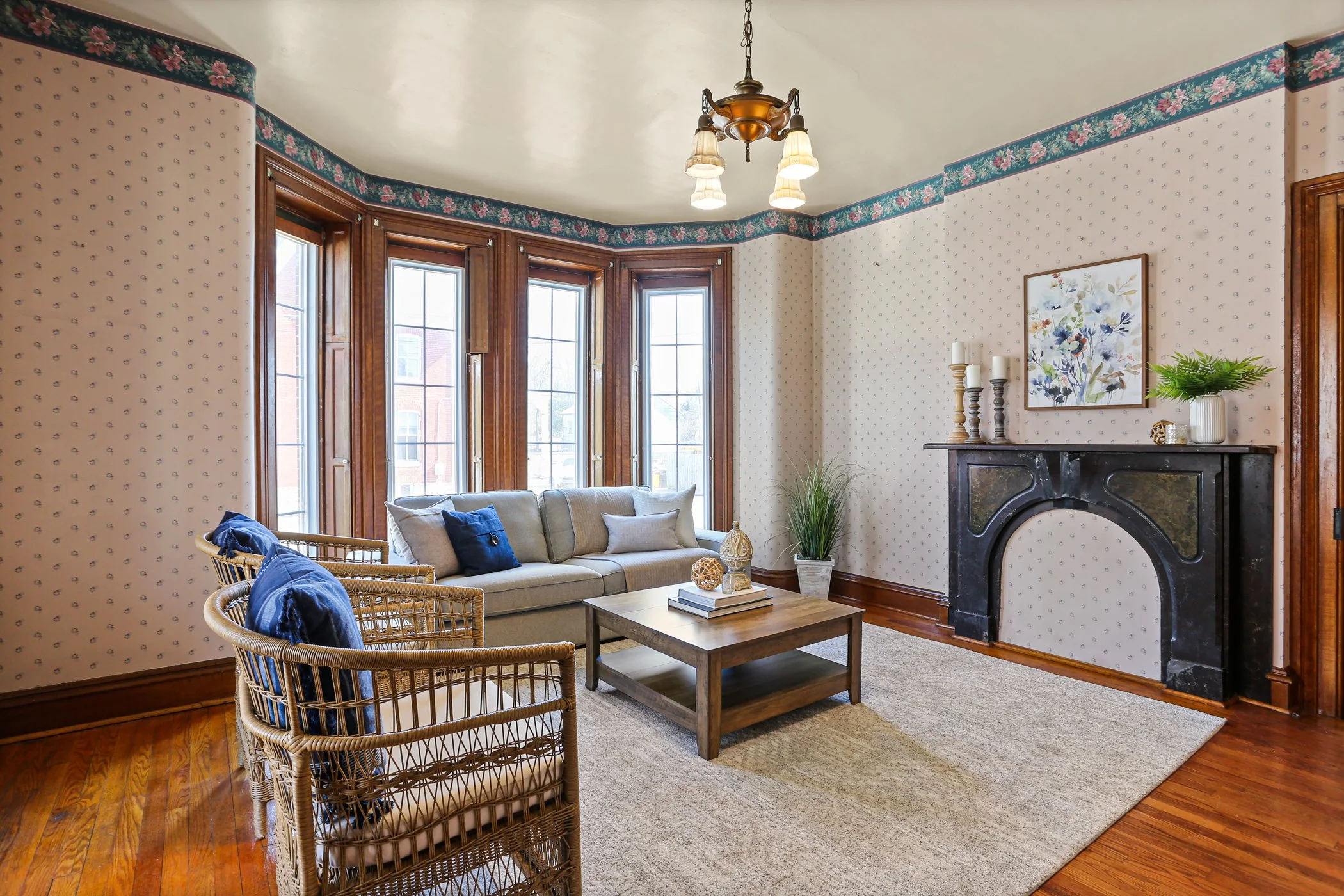 33 West Broadway Street_012.jpg