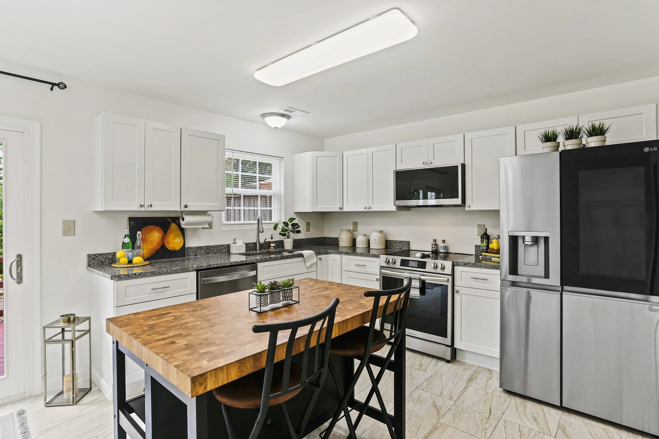 259 Green Fern Way_013.jpg