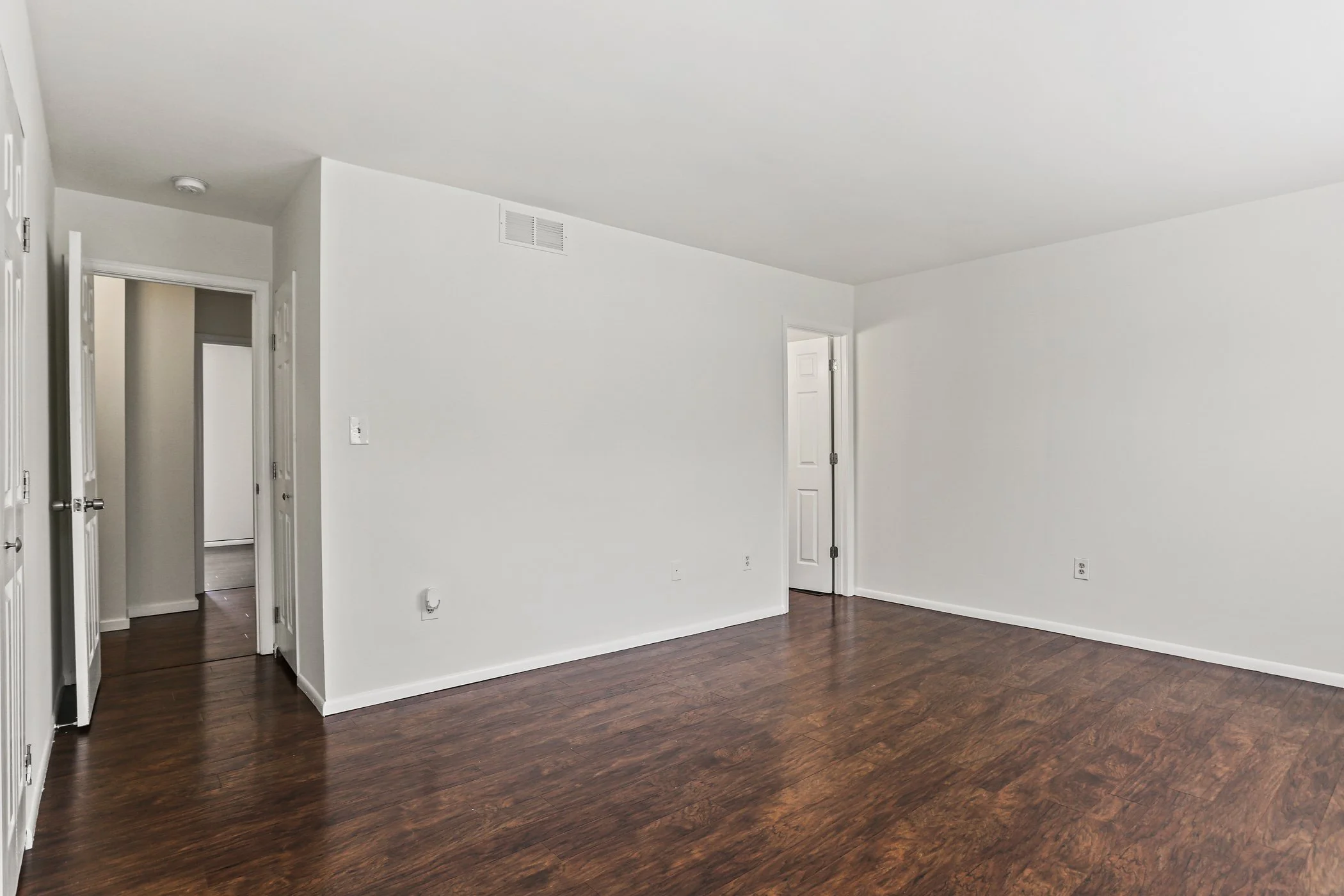 259 Green Fern Way_027.jpg