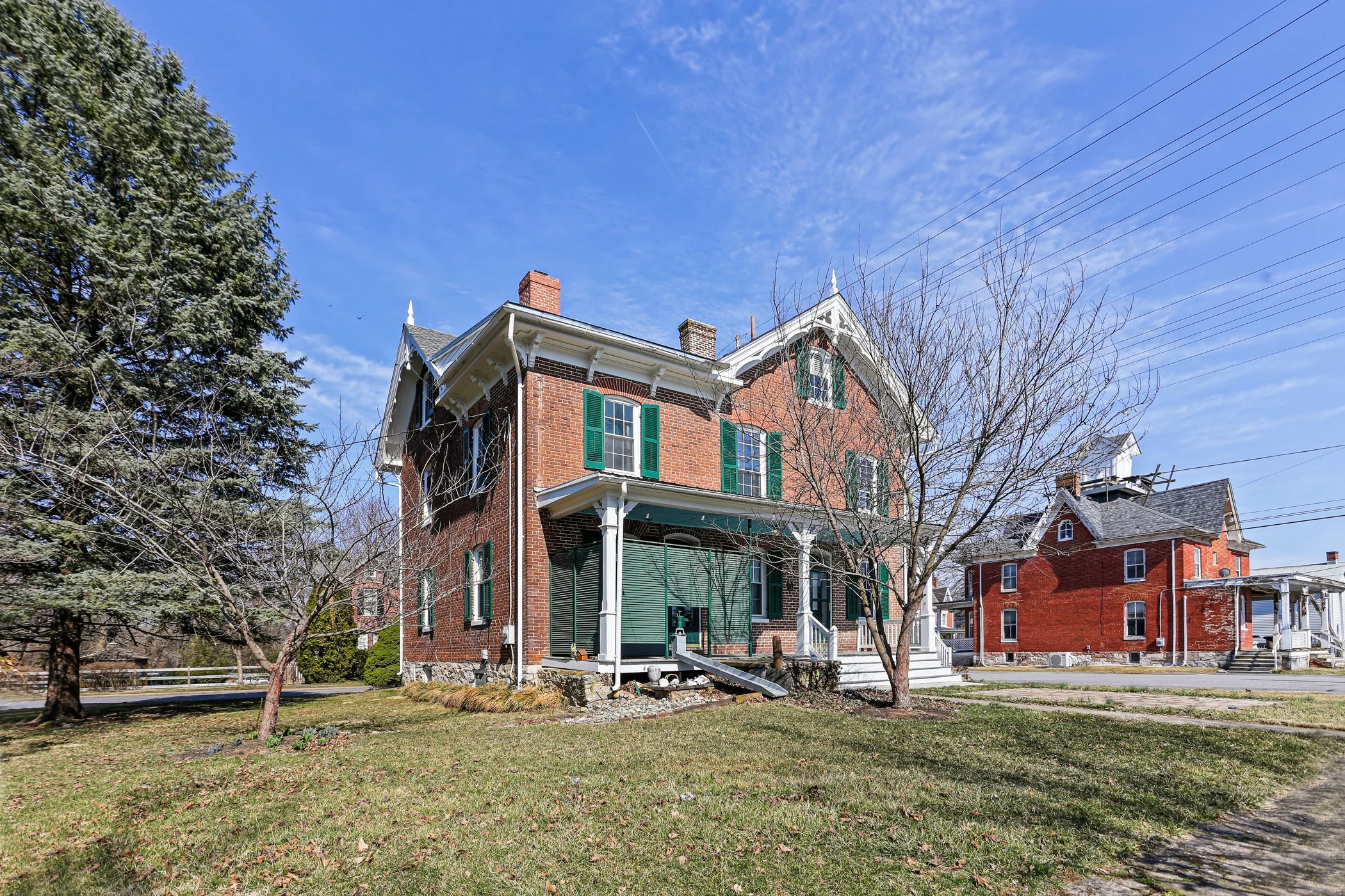 33 West Broadway Street_007.jpg