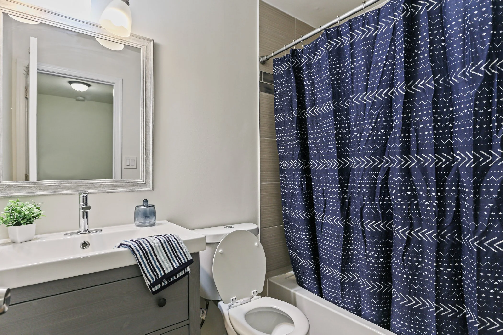 259 Green Fern Way_031.jpg