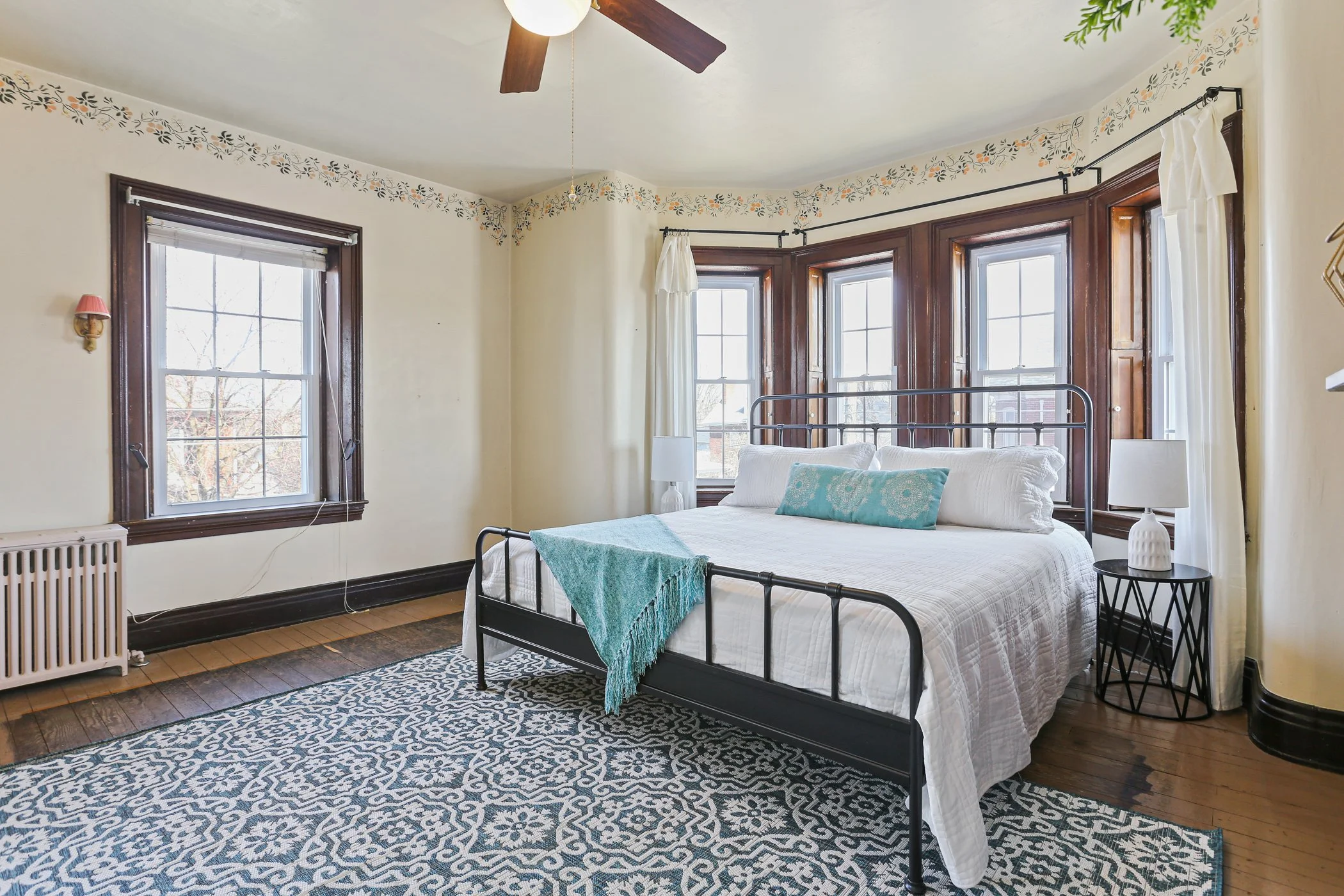 33 West Broadway Street_028.jpg