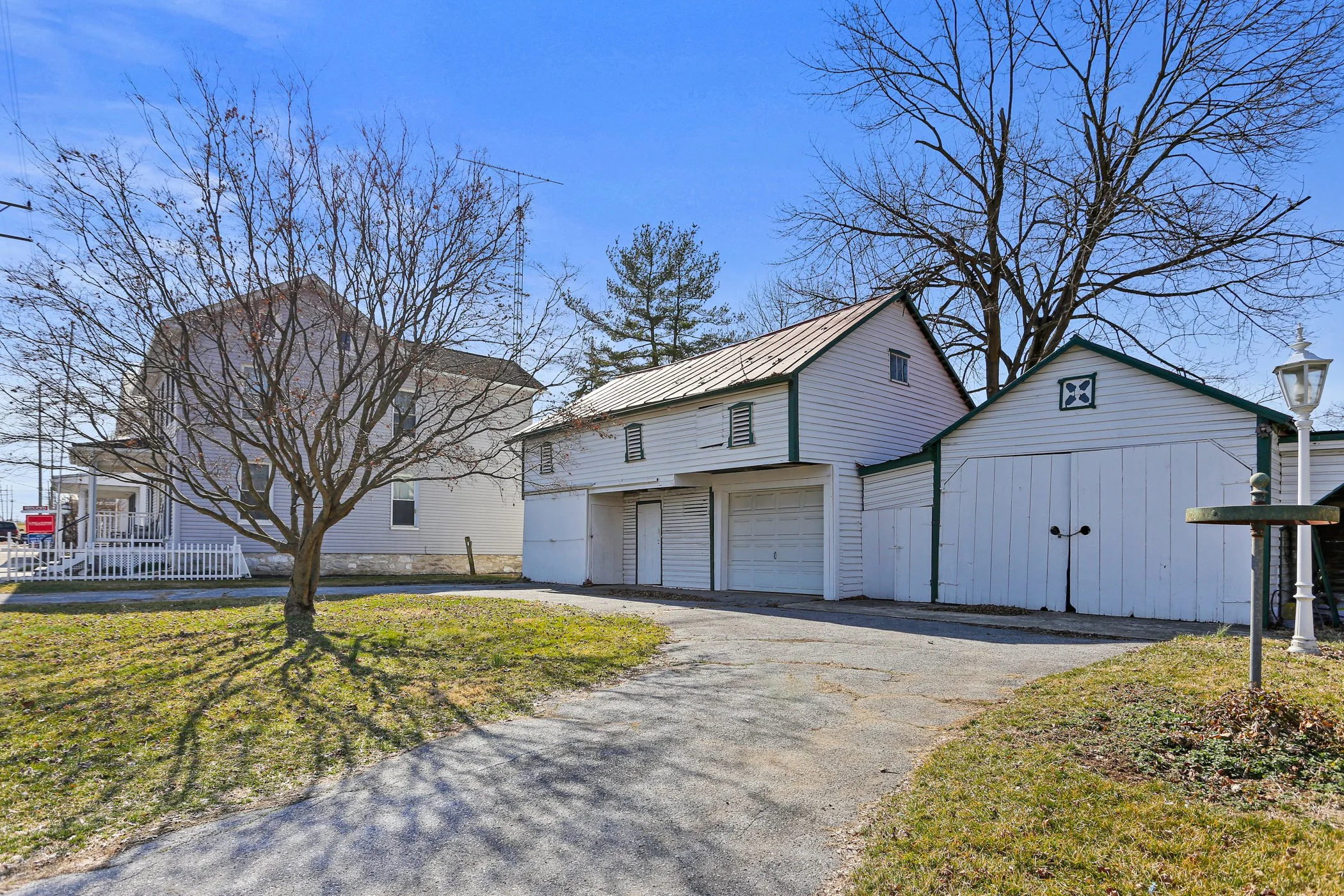 33 West Broadway Street_033.jpg