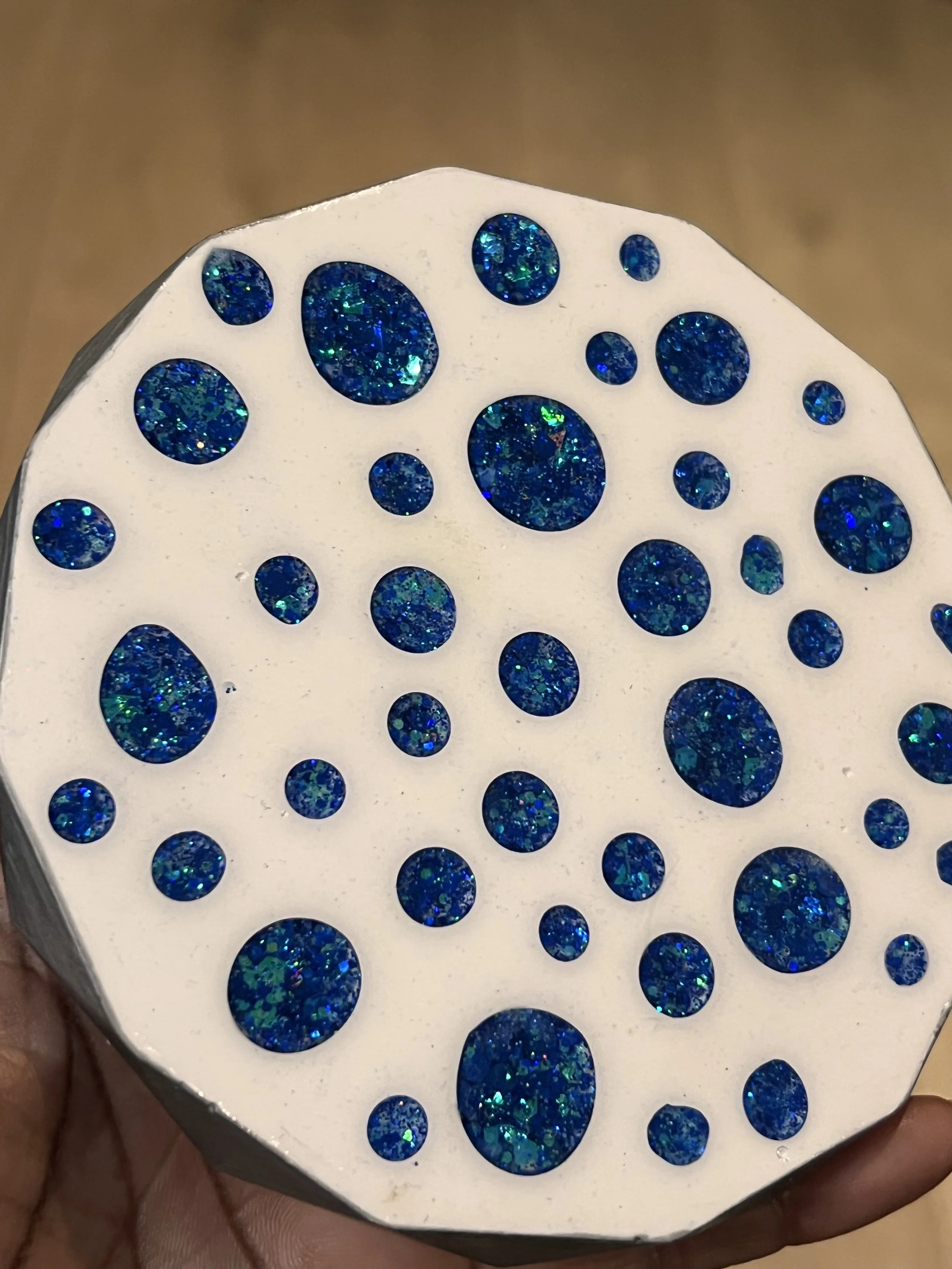 Window resin coaster