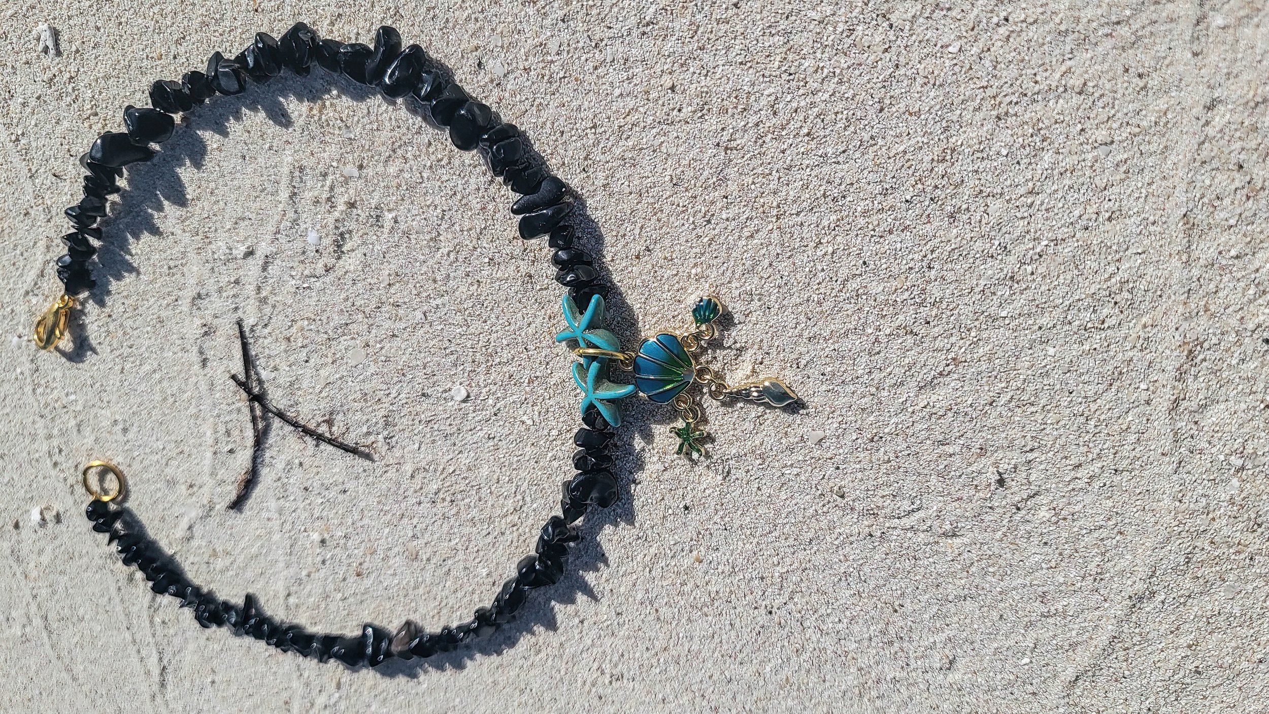 blackbeads2 (1 of 1)-SharpenAI-Softness (1).jpg