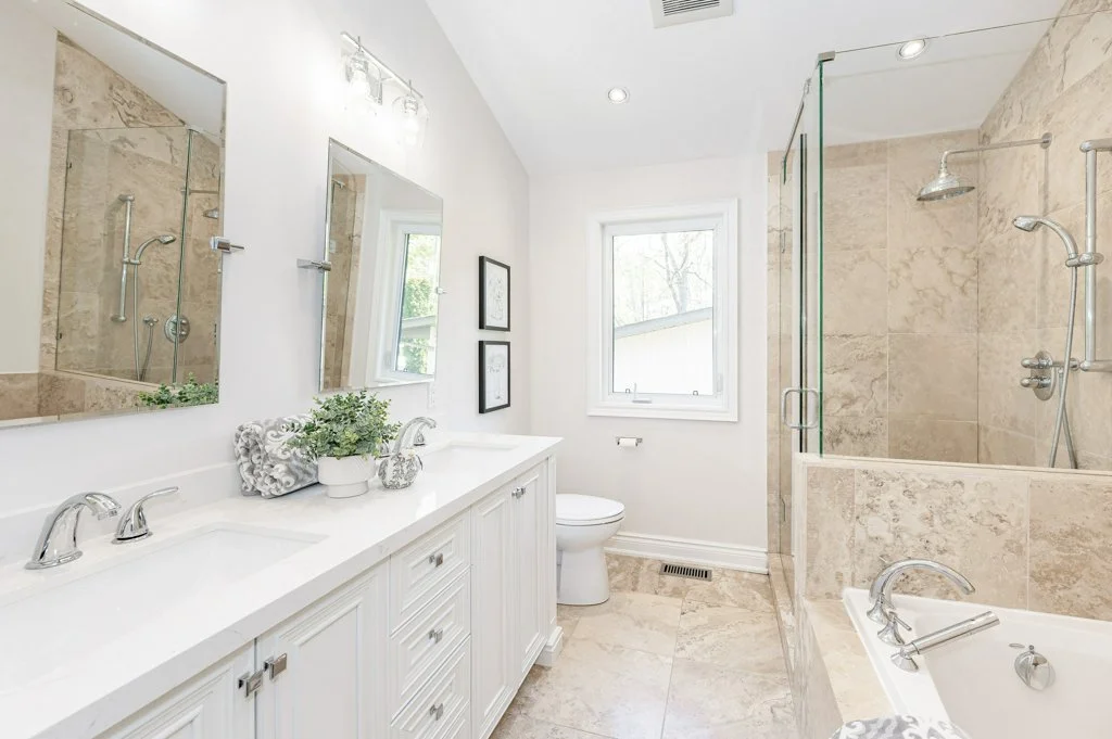 1302 Hillview Cres_11.jpg