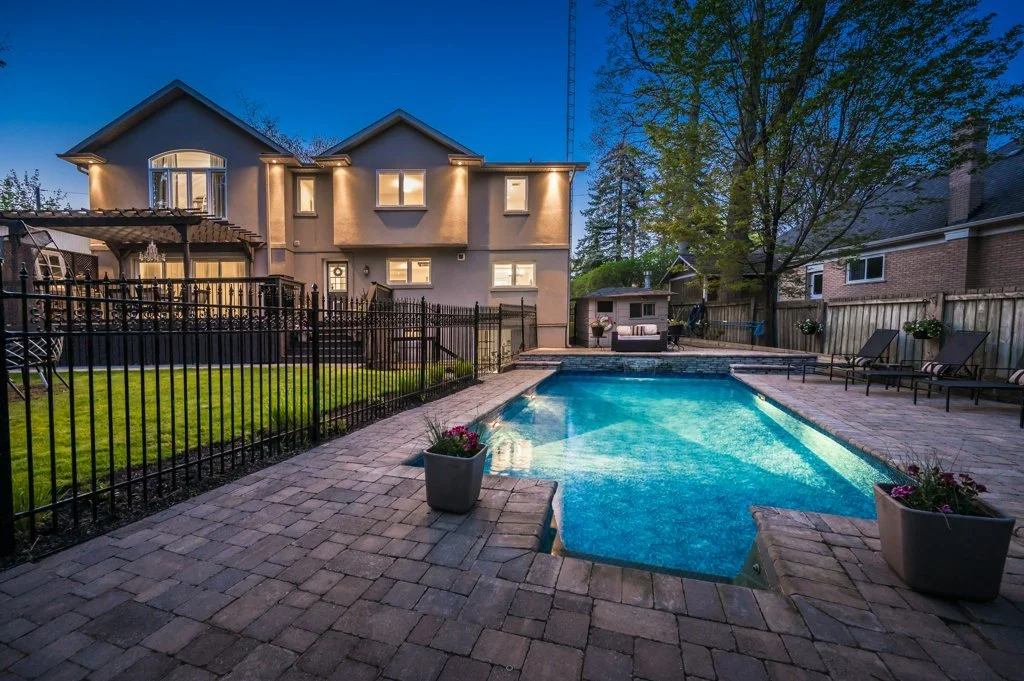 1302 Hillview Cres_23.jpg