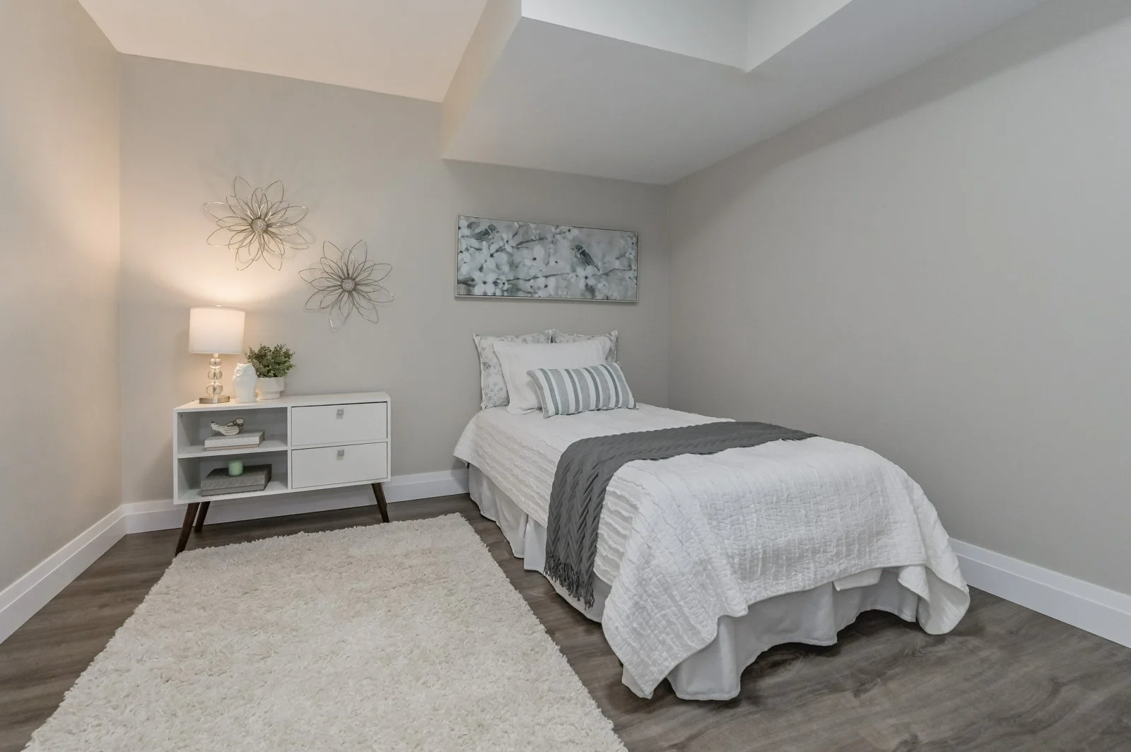 55 Brenda Boulevard_12.jpg