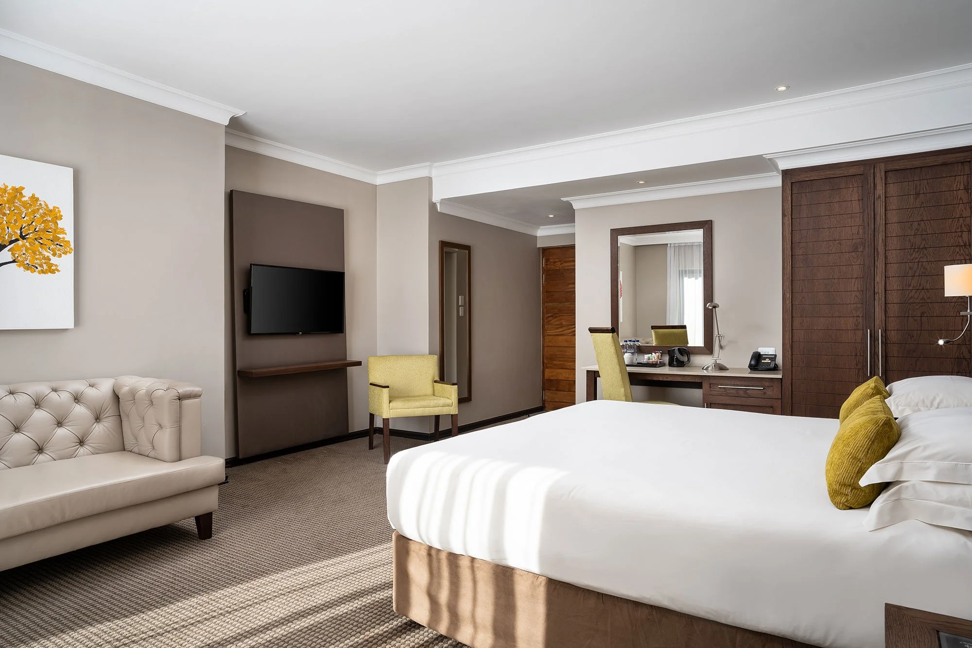 PR-Sani-Pass-Superior-Room-302-2.jpg