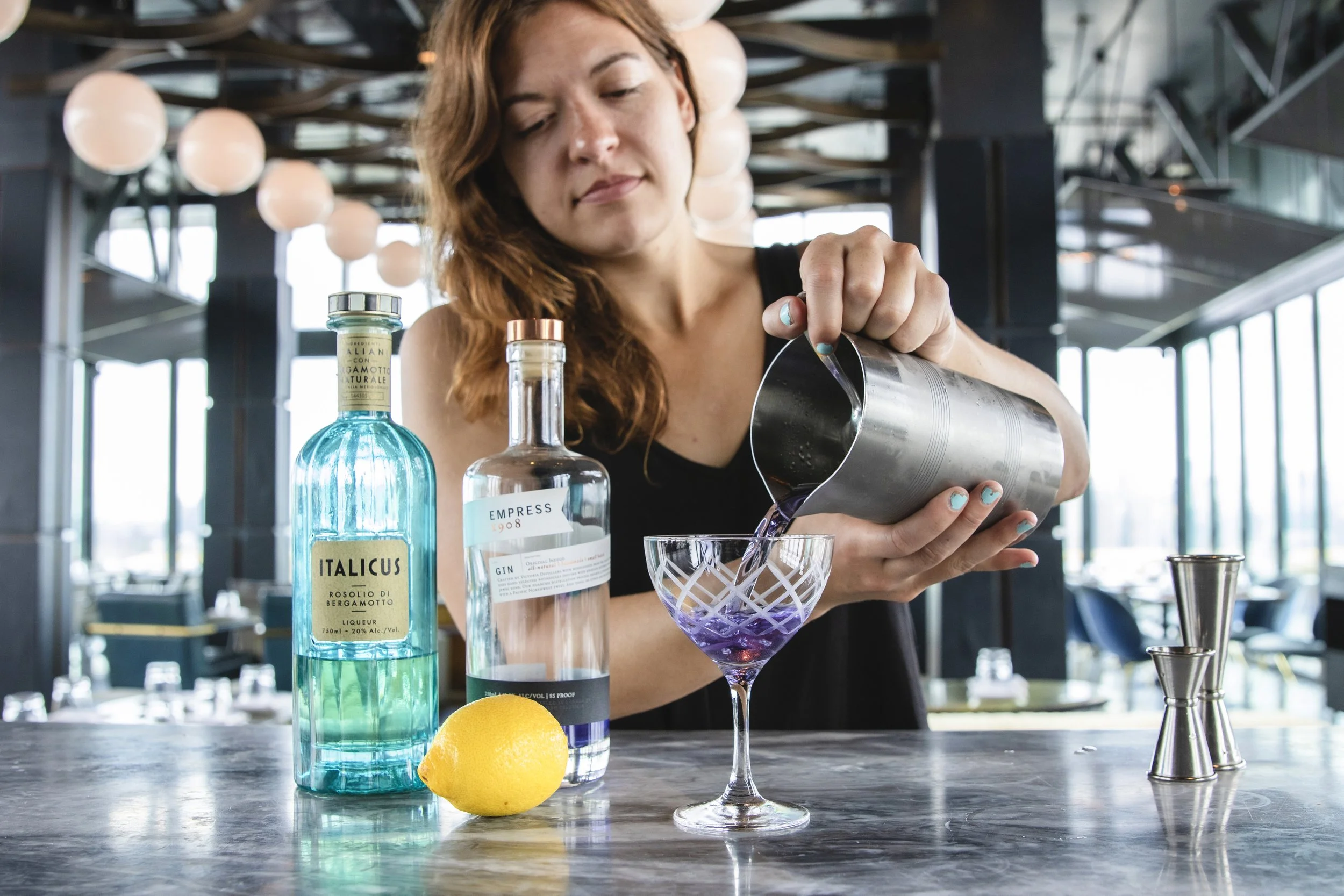 Italicus and Empress Features Pouring.jpg