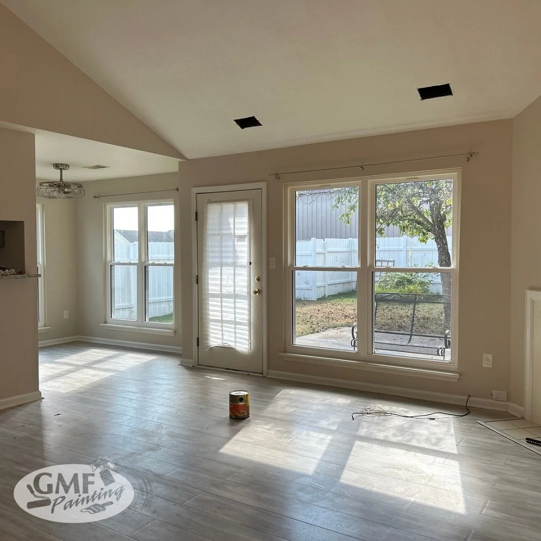 Swipe to the end to see how it looked before🫣!
🎨: Natural Linen SW9109
#gmfpainting #sherwinwilliamspaint #homedecor