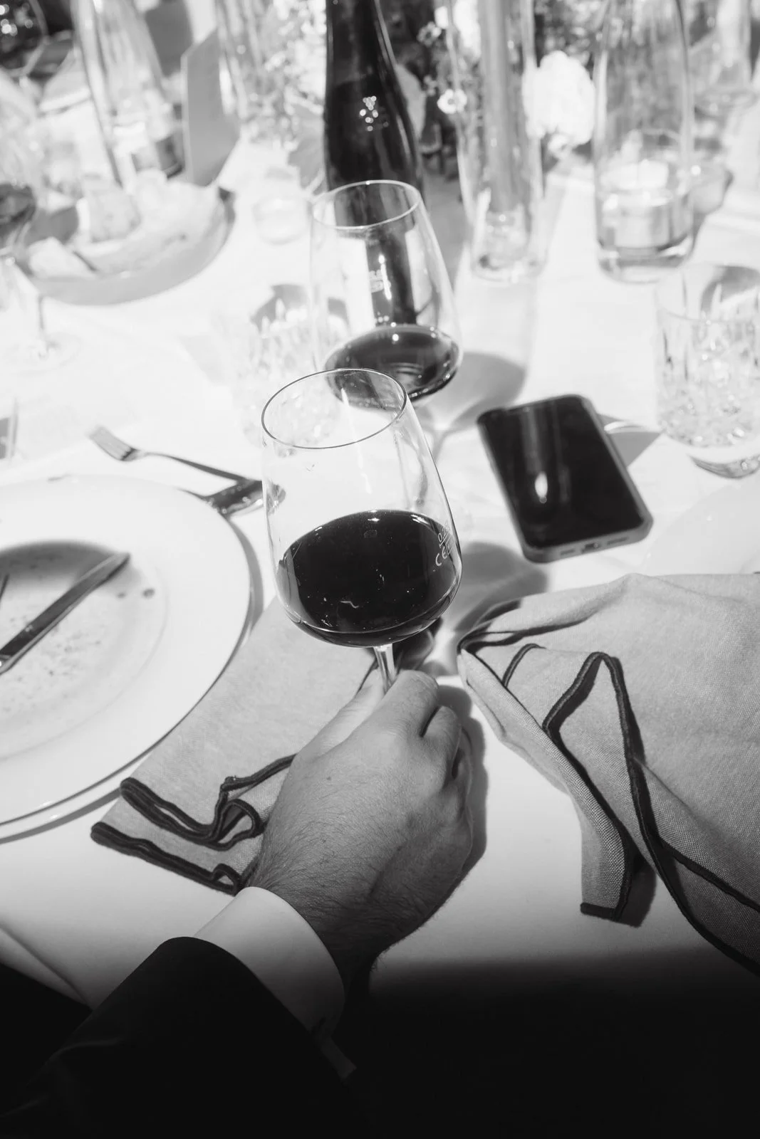 Weingut Dr. Wehrheim Landau in der Pfalz Brautpaar Hochzeit Oana Balan @oanasphoto
