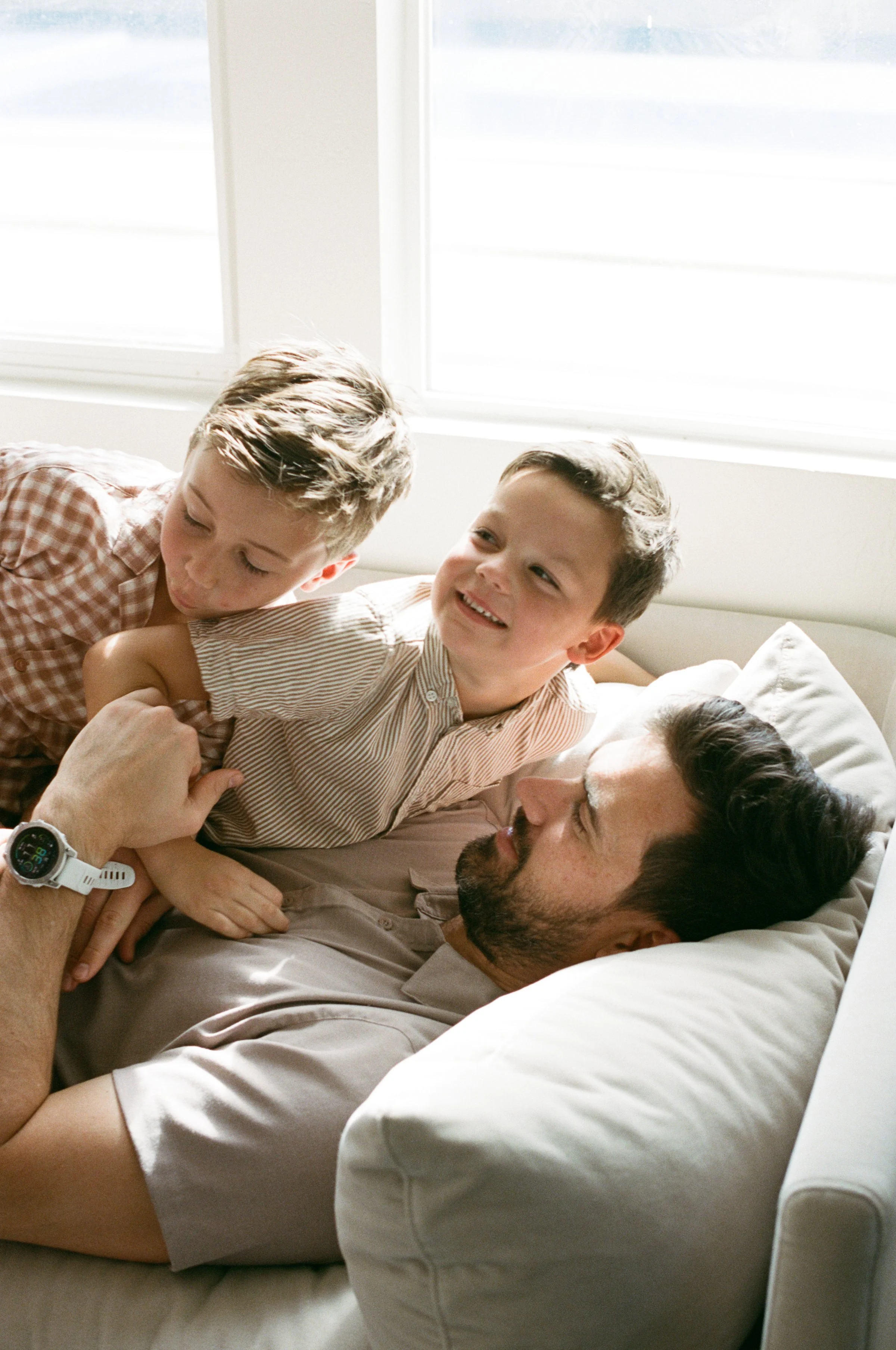 happy-film-family-photography-lifestyle