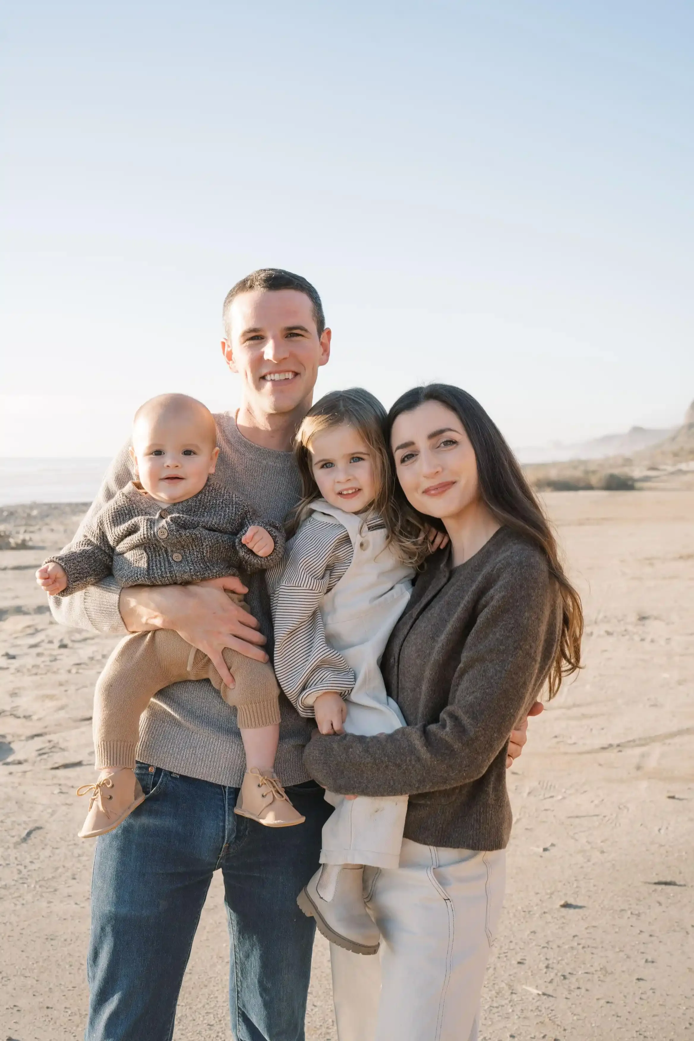 Best Beaches for Family Photos in Laguna Beach, Newport &amp; Crystal Cove | Jessica Haderlie Photography