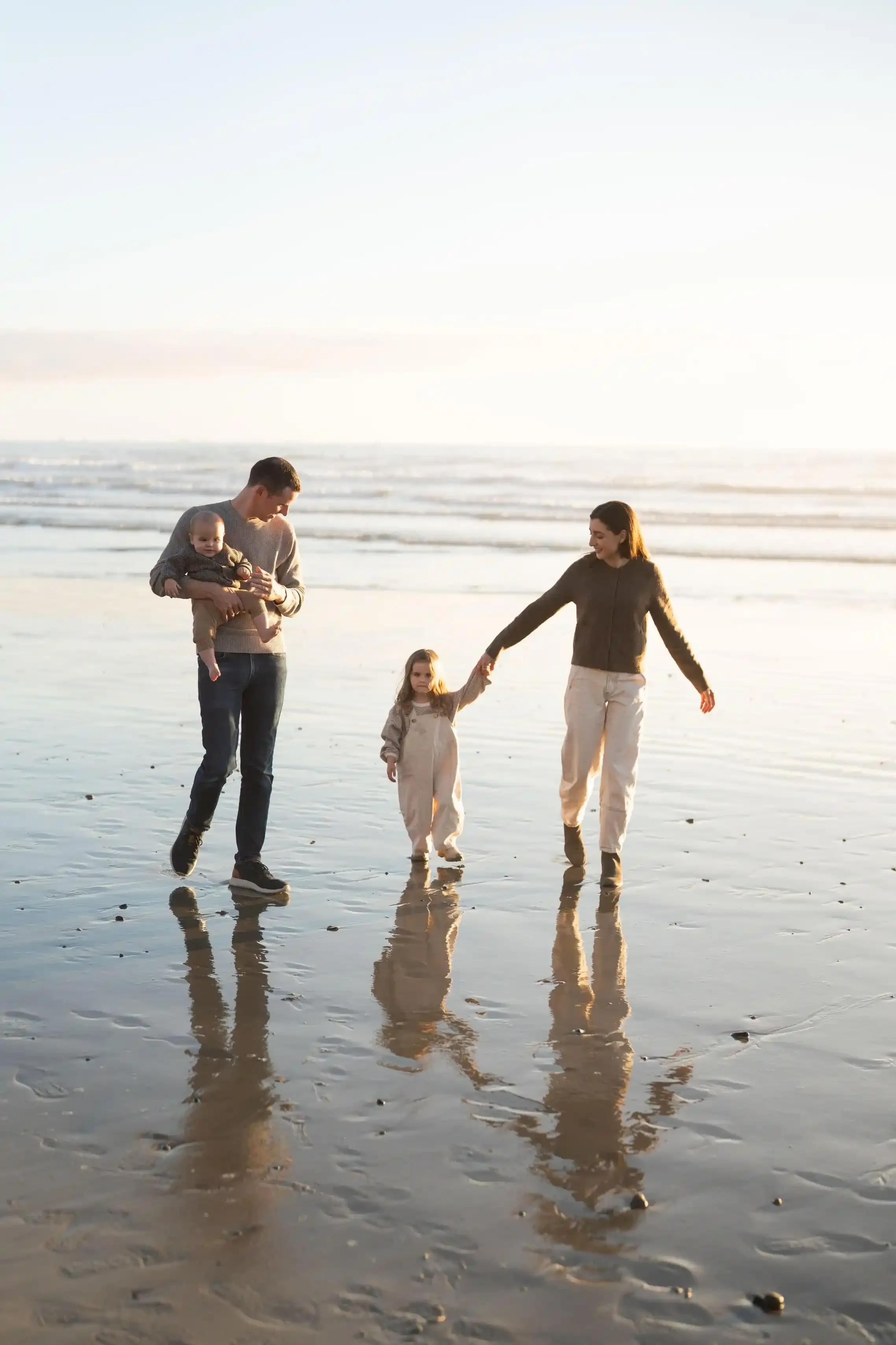 Best Beaches for Family Photos in Laguna Beach, Newport &amp; Crystal Cove | Jessica Haderlie Photography