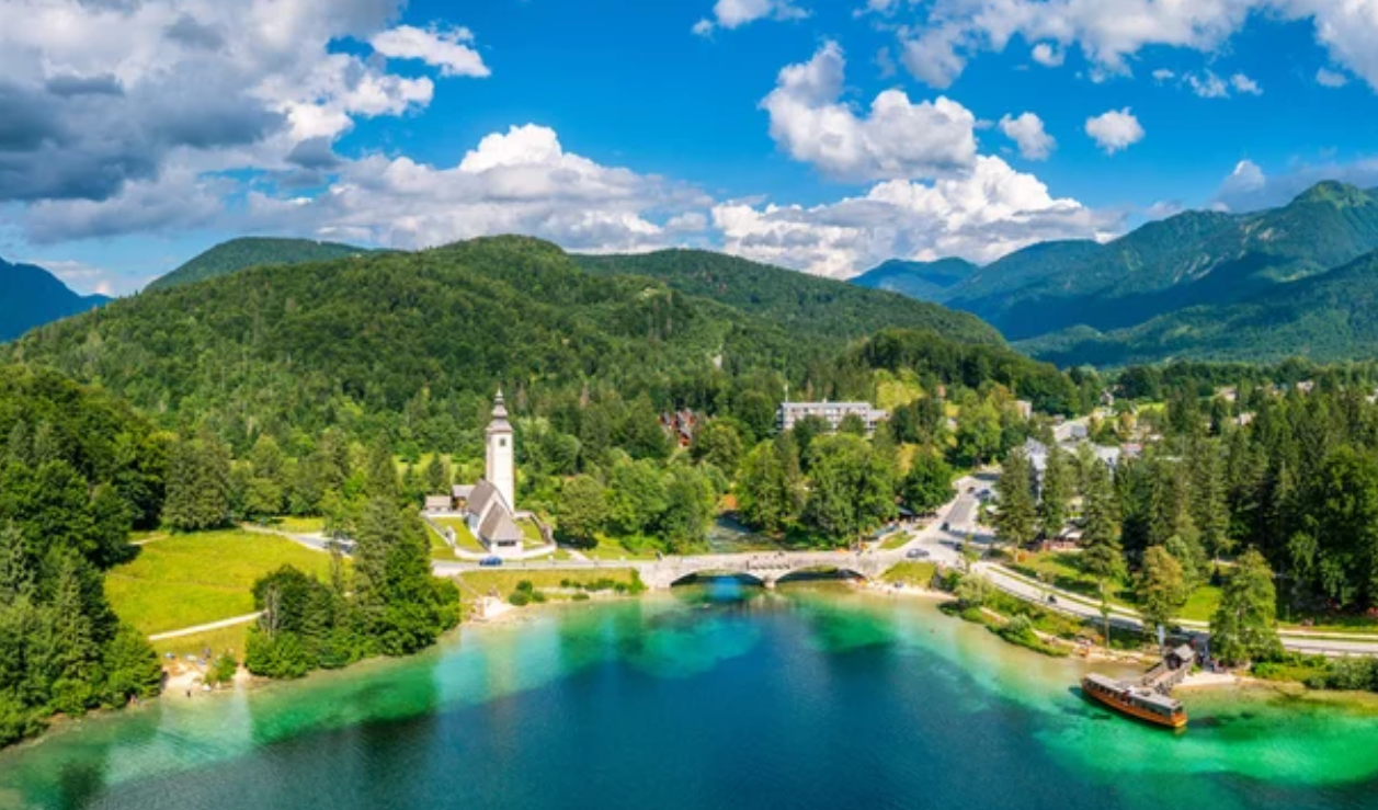 Eslovenia a caballo- Roundabout 2.png