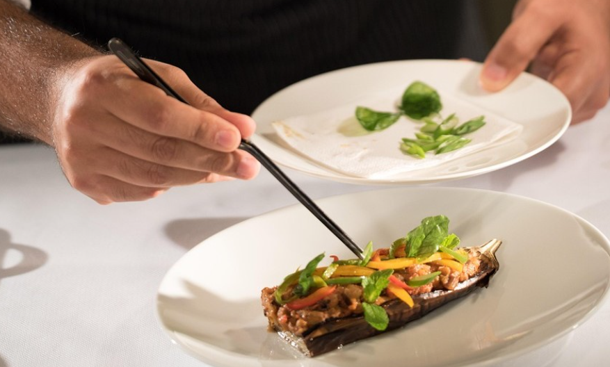 Portigal fam. - Platillo.png