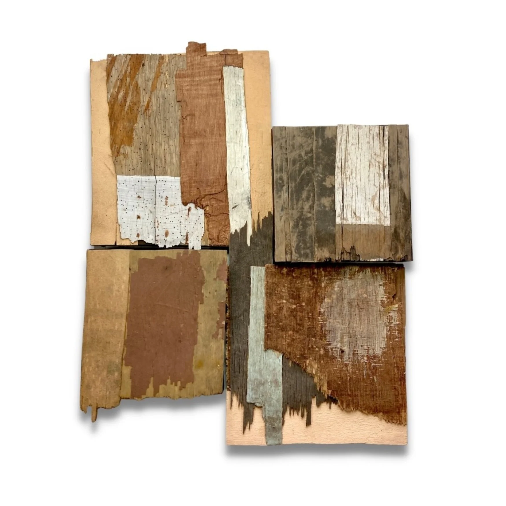 Sin título, 2022, Ensamblaje, maderas encontradas, dimensiones variables