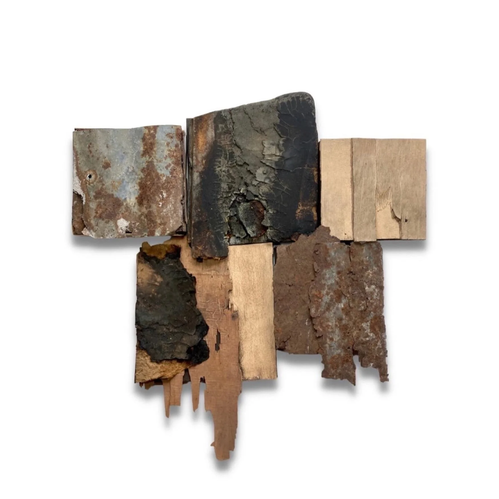 Sin título, 2022, Ensamblaje, maderas encontradas, dimensiones variables