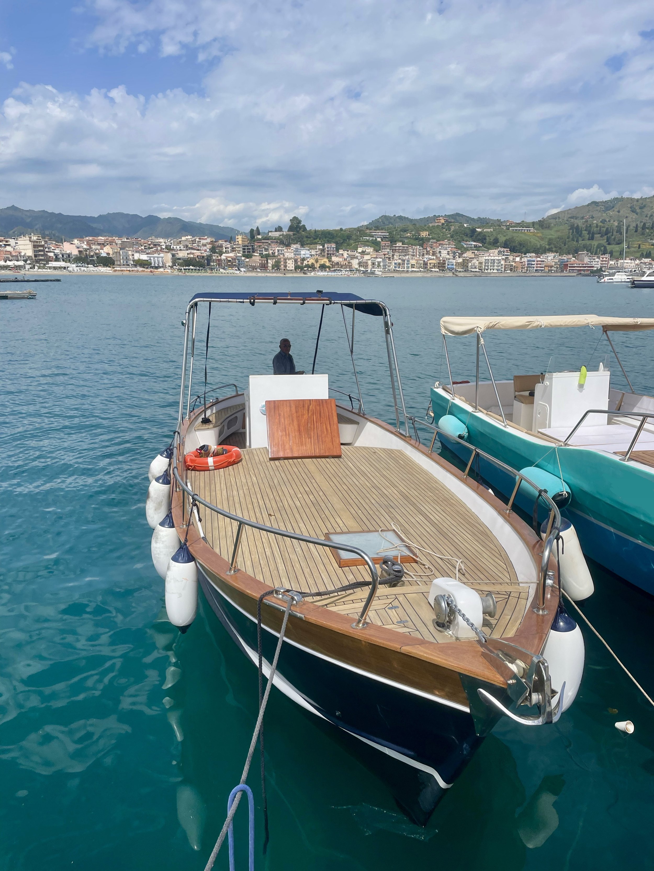 Masterpiece Gozzo Campano (9 Passengers Capacity) From €499.99 Per Hour