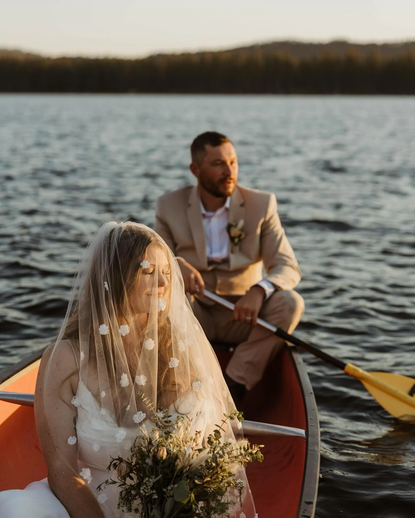 What a privilege it was to spend last night with Shannon + Tea at Seeley lake during this BEAUTIFUL golden hour. It was exactly how an elopement should be, no timeline. Just a start time and a finish time, and whatever happens in between -  happens. 