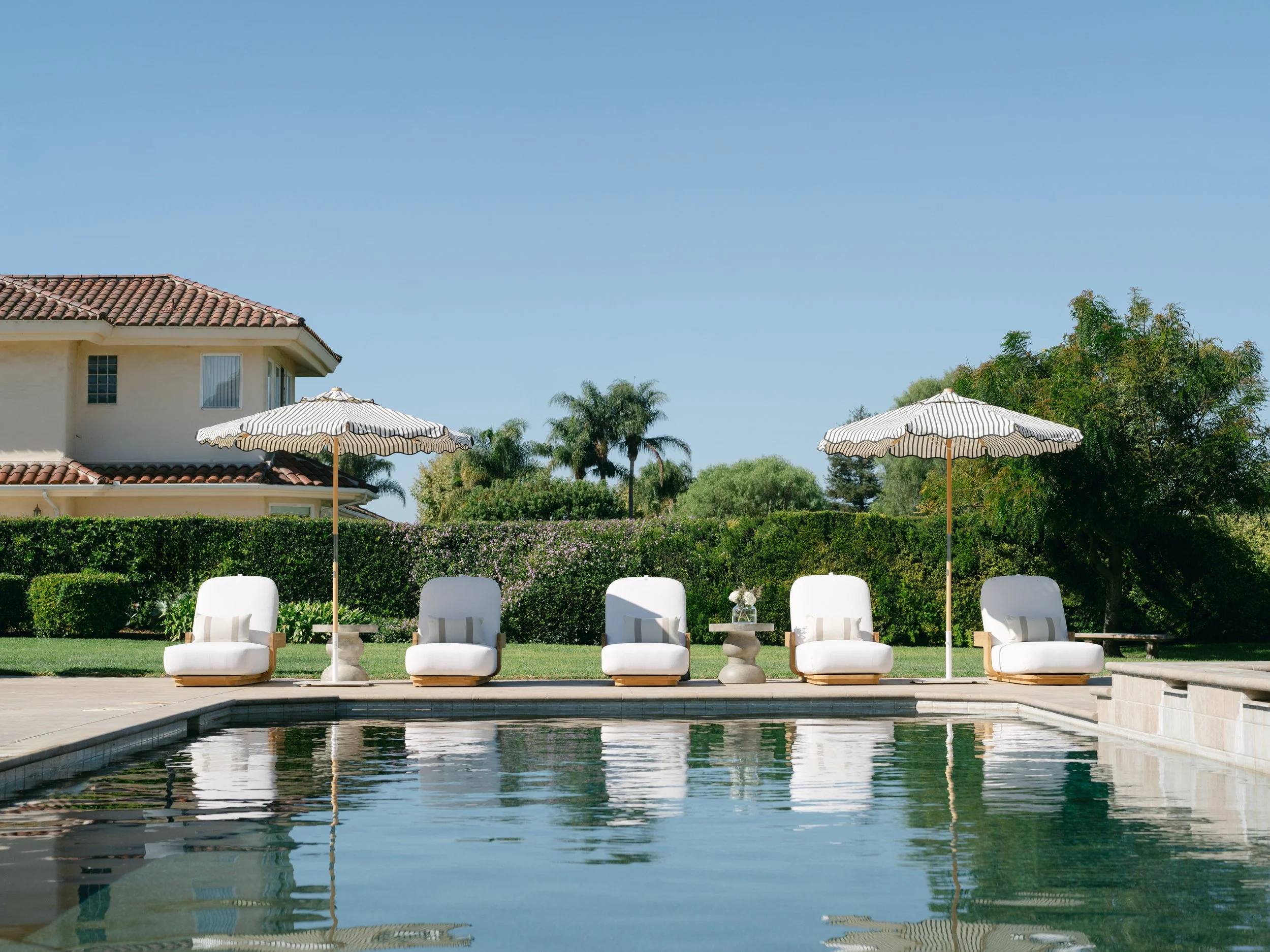 Chaise with pool.jpg