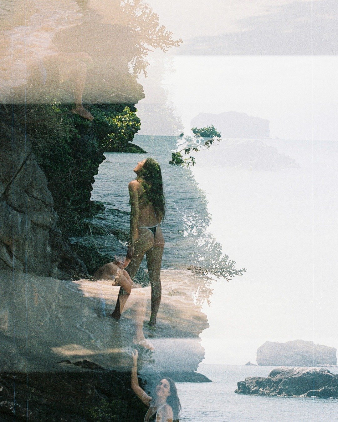 How many exposures do you count? Second pic for baseline reference. / Thailand / 35mm
.
.
.
#kohsamui #thailand #analog #filmphotography
